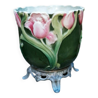 Majolica Cache-Pot en Barbotine à décor de Roses sur Monture métal