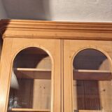 Bookcase, glass-fronted dresser