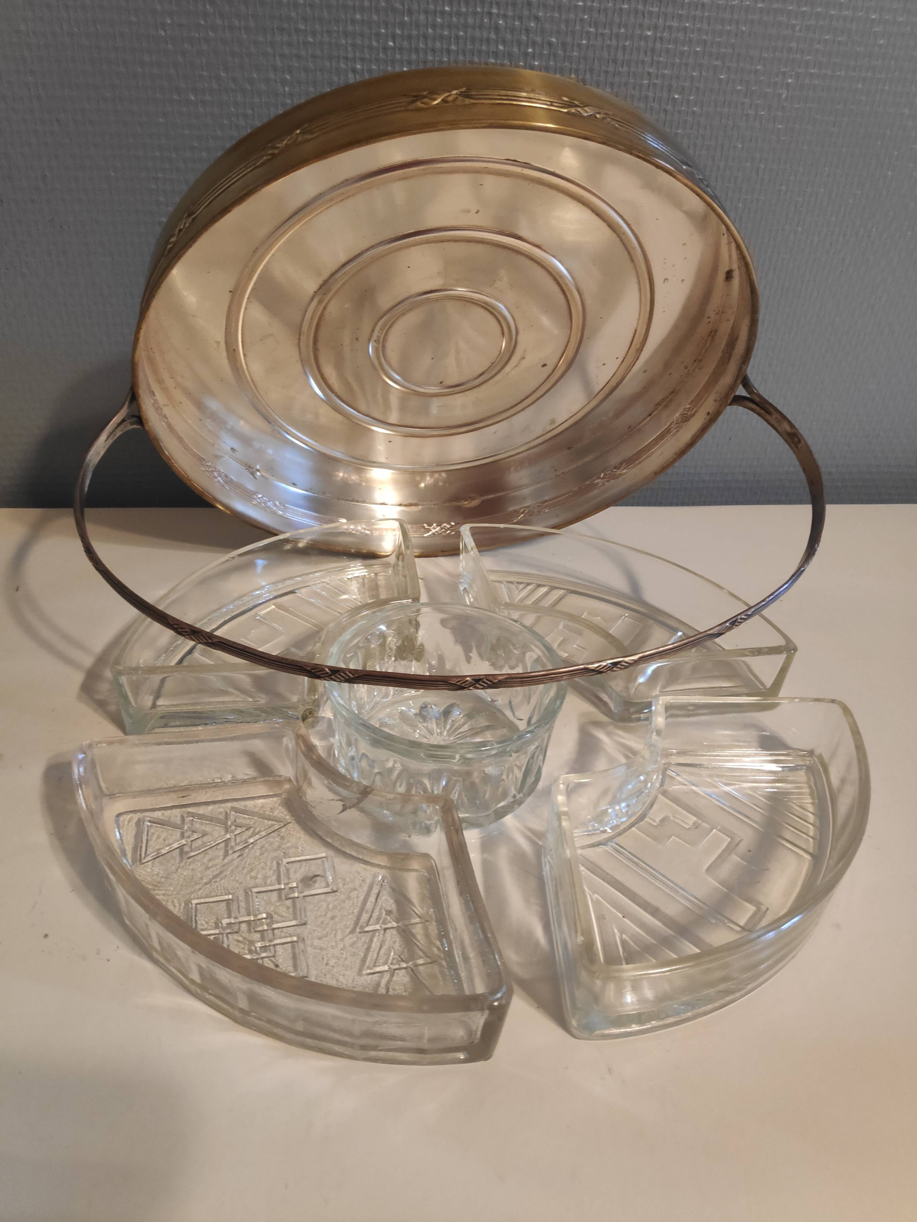 Silver metal servant with 5 carved glass raviers