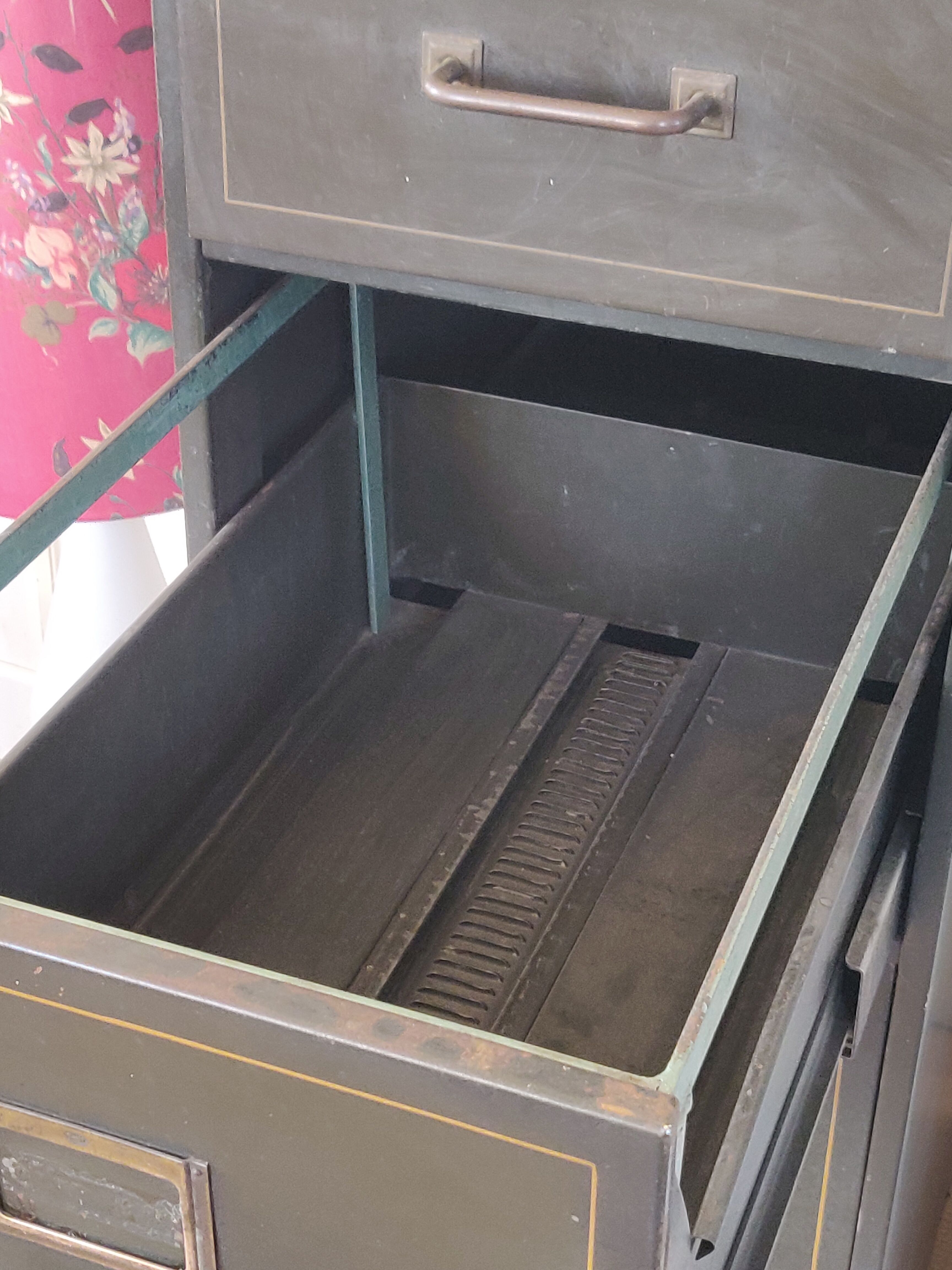 Furniture lockers Strafor