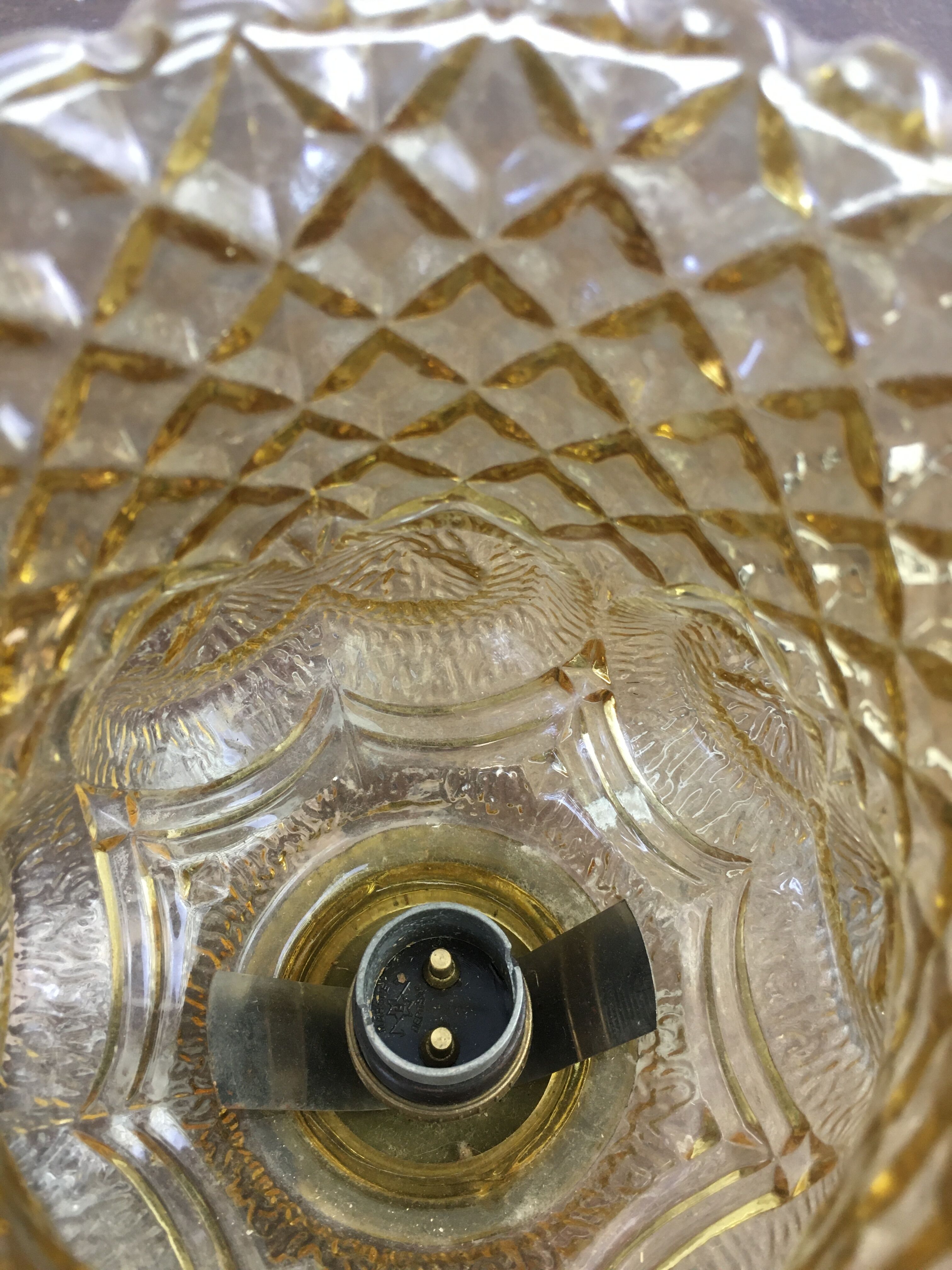 Art deco pose lamp