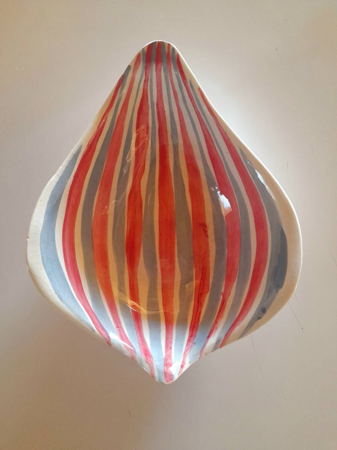 Alessio Tasca striped bowls, 1960.