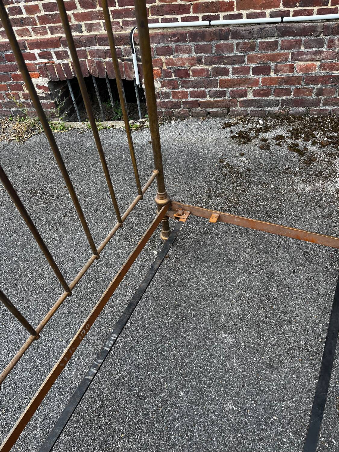 Beautiful vintage brass double bed