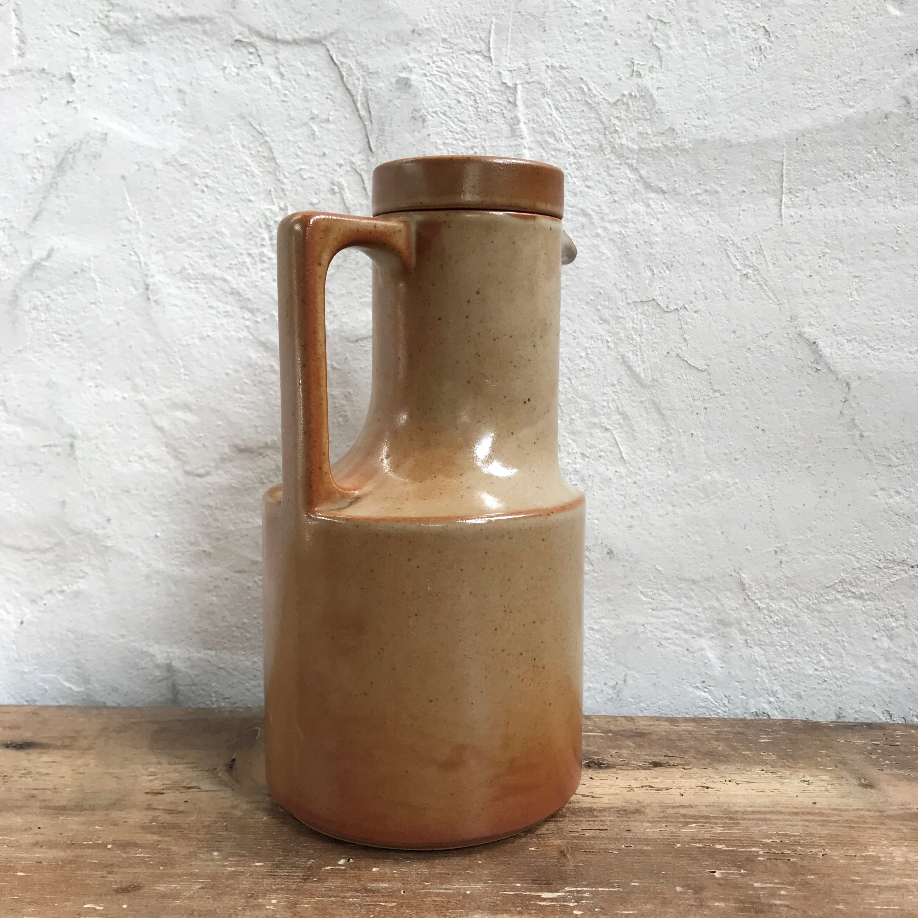 Brenne sandstone carafe