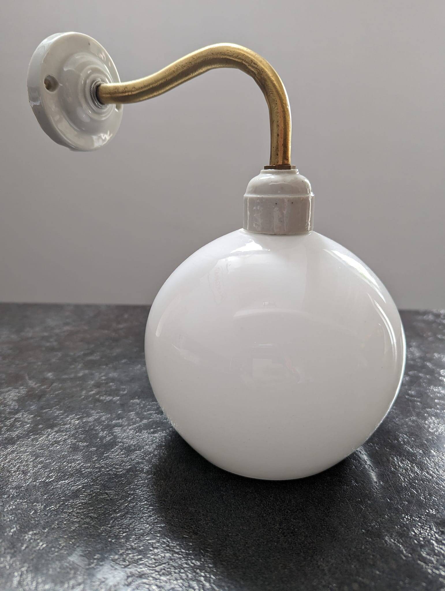Old opaline brass globe wall light & art deco porcelain base 1930 Ø 13 cm