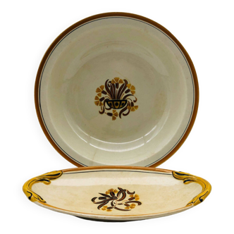 Set of 2 dishes - Creil et Montereau – Carnation model.