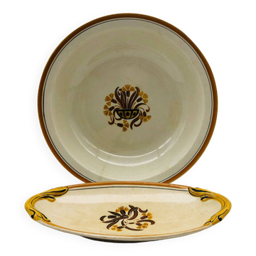 Set of 2 dishes - Creil et Montereau – Carnation model.