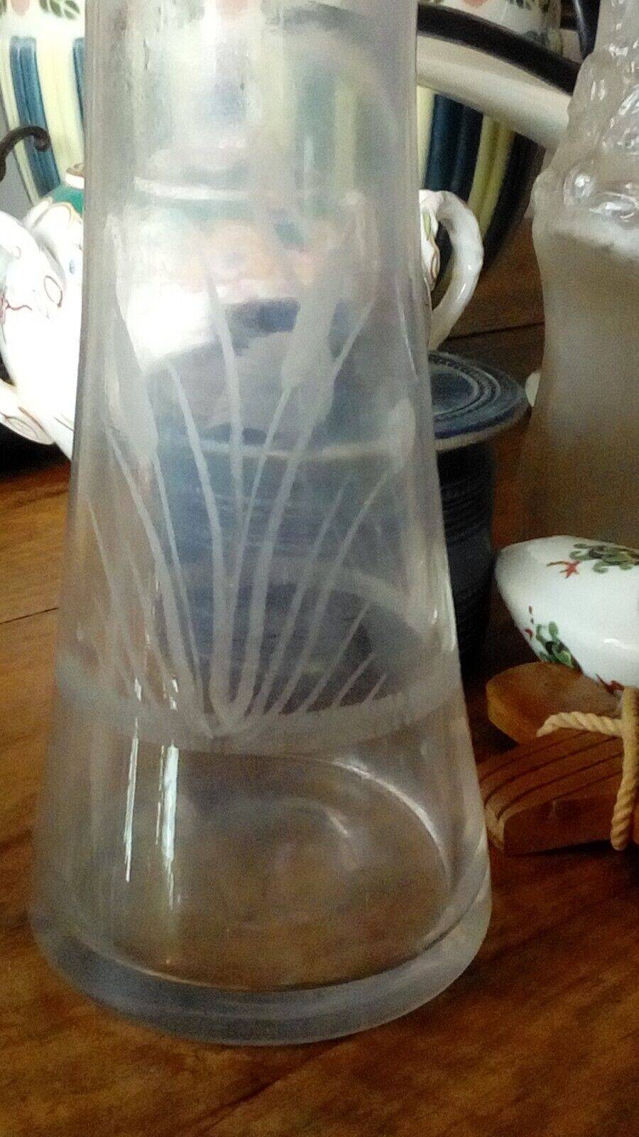 Engraved glass hyacinth vase heron decoration*