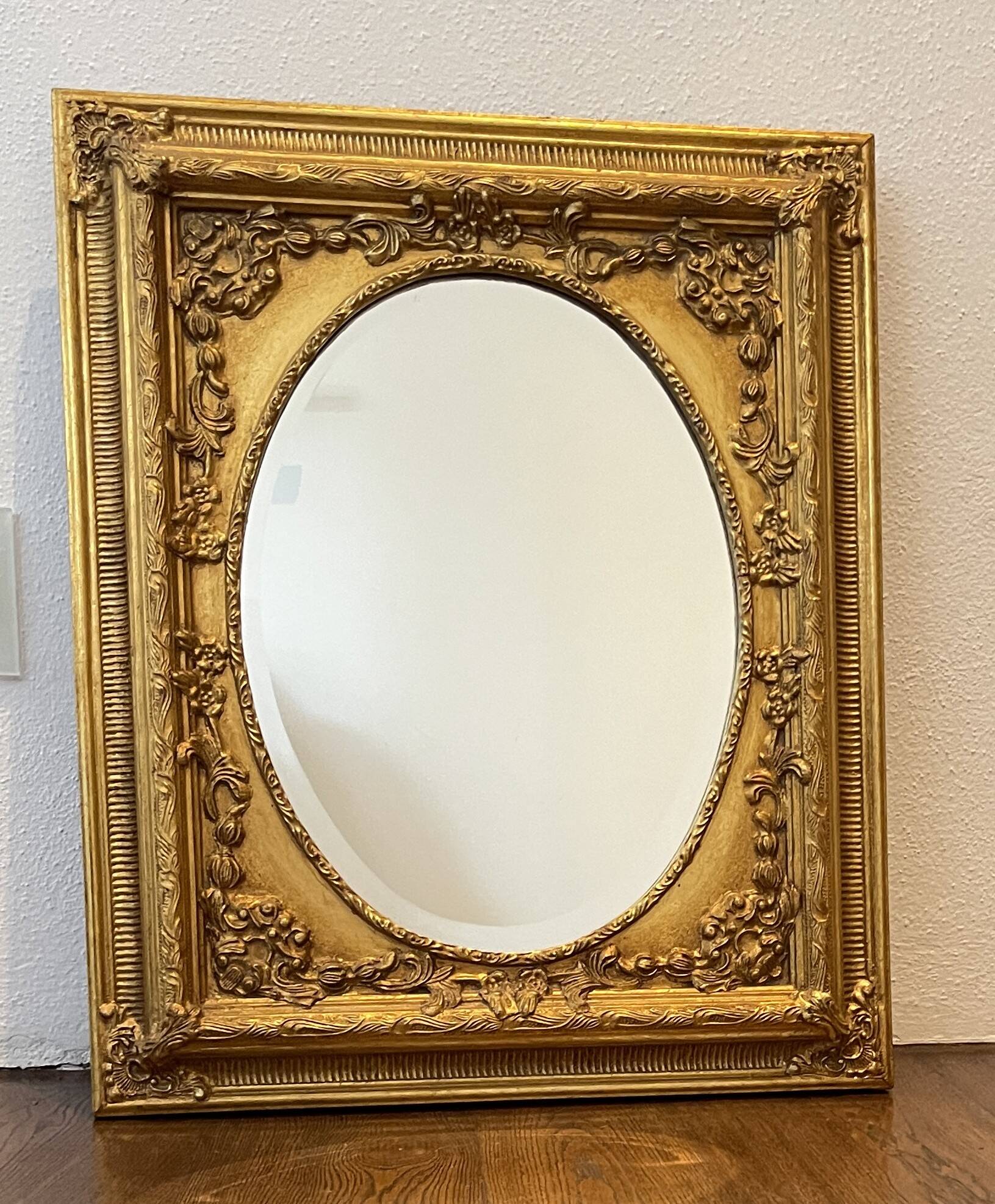 Giltwood mirror in the Louis XV style, first half of the 20th century