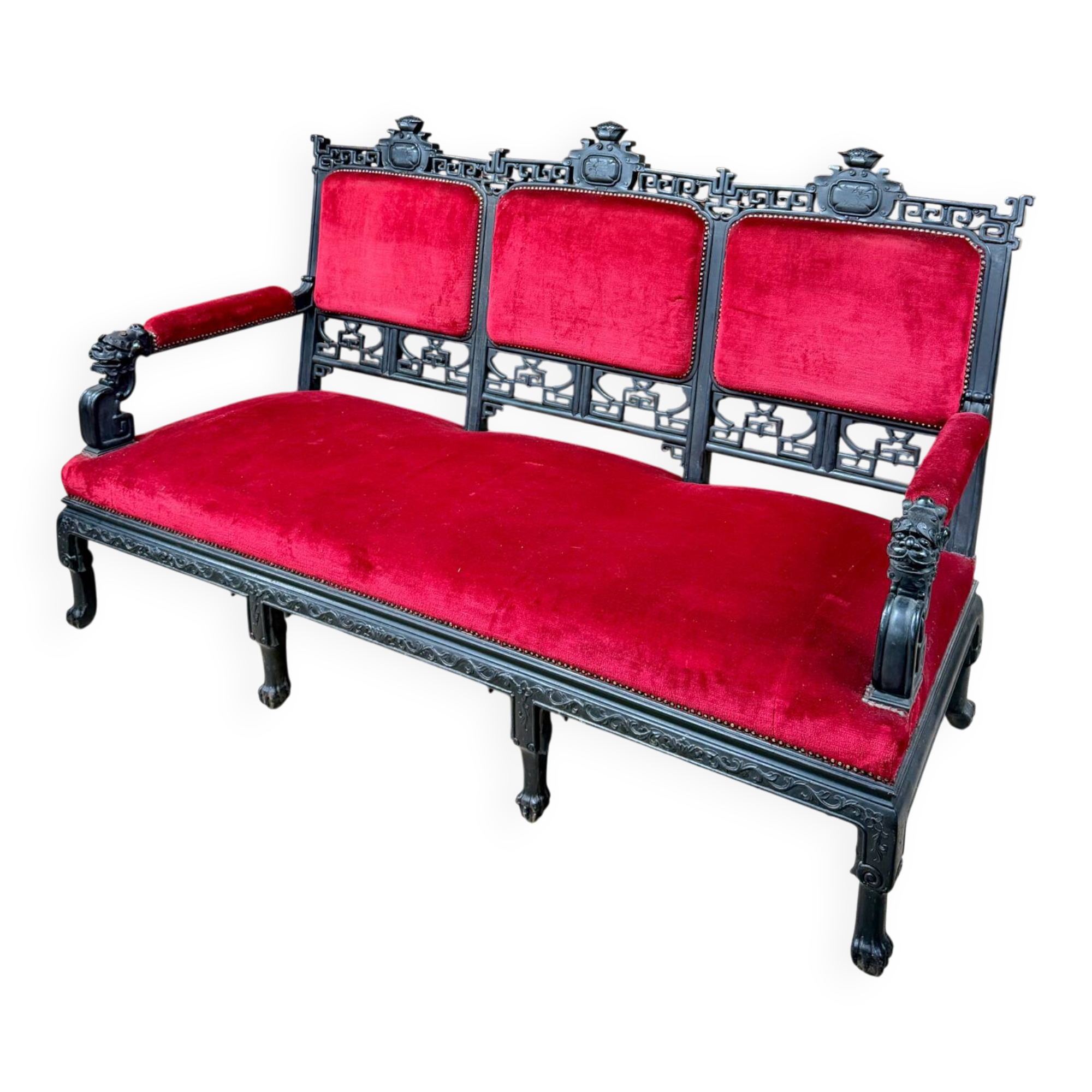 Large Japanese-style sofa in carved wood and red velvet, 19th century
