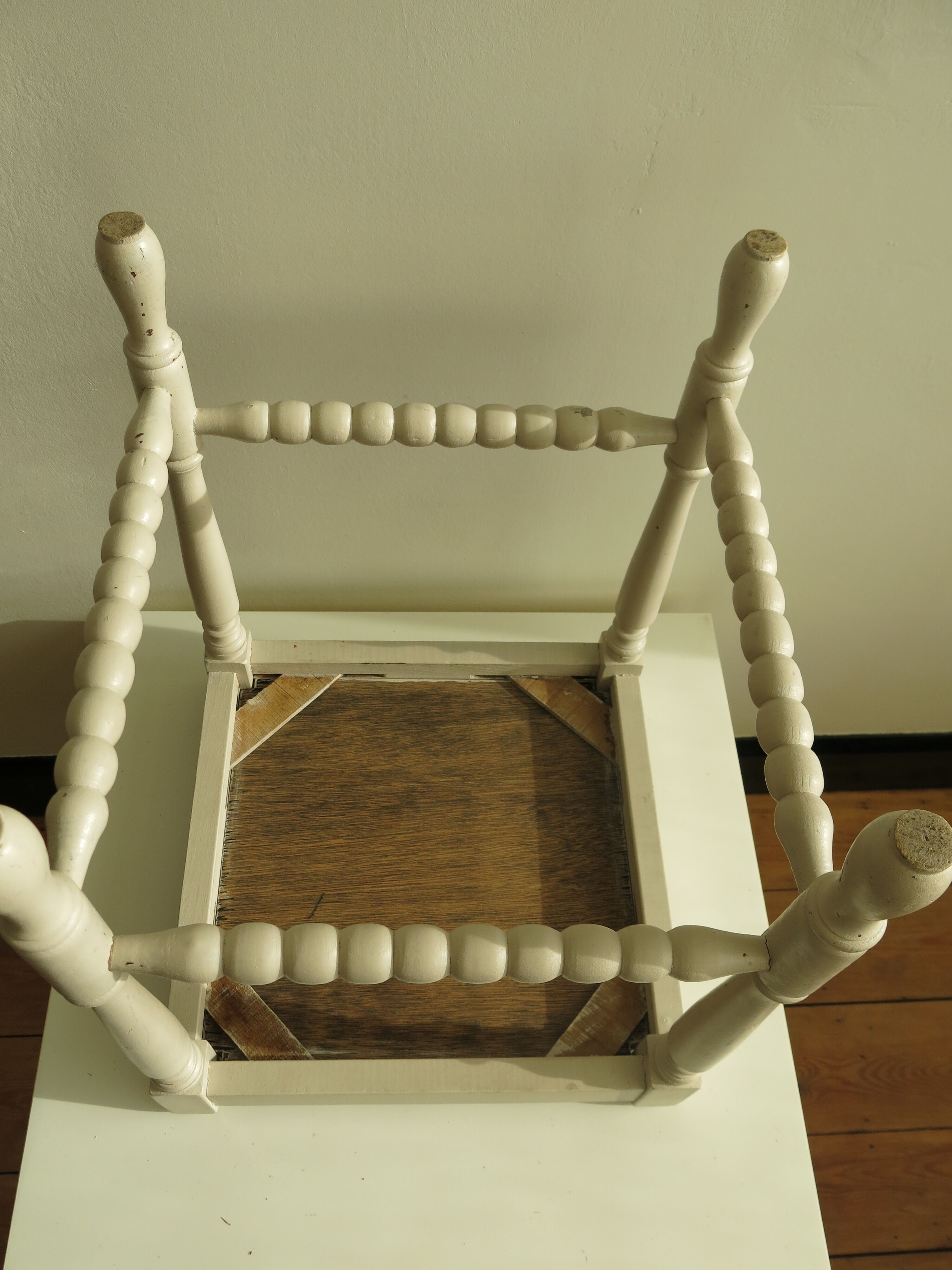 Vintage pearl wood side table