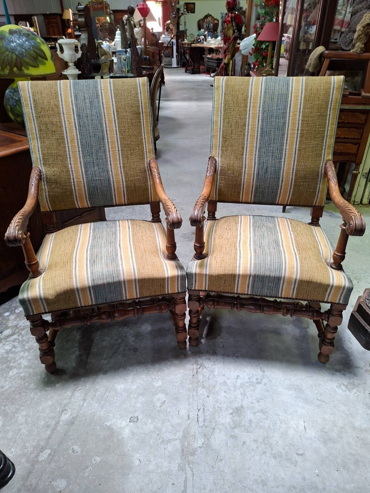 Pair of walnut armchairs – Louis XIII style – Turned and carved wood - X