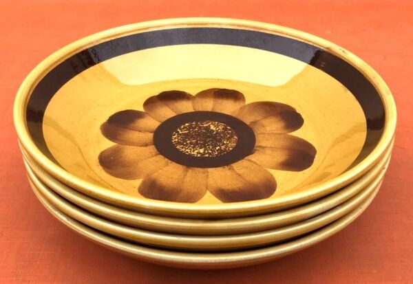Années 1920 4 Assiettes creuses Faïence de Sarreguemines et Digoin France