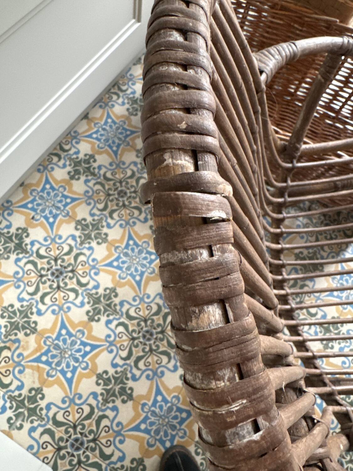 Alex armchair