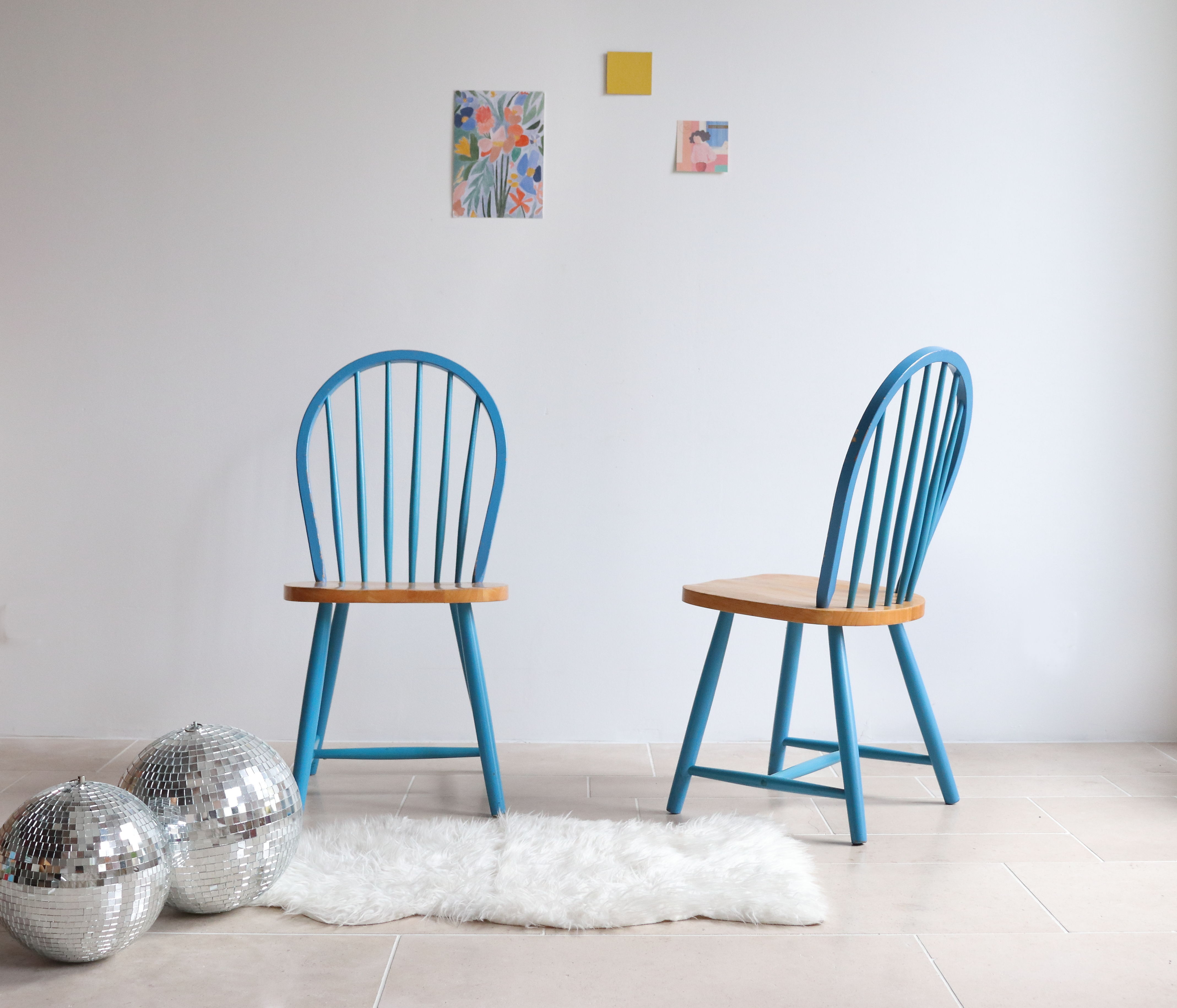 Pair of vintage Scandinavian Windsor chairs with blue bars