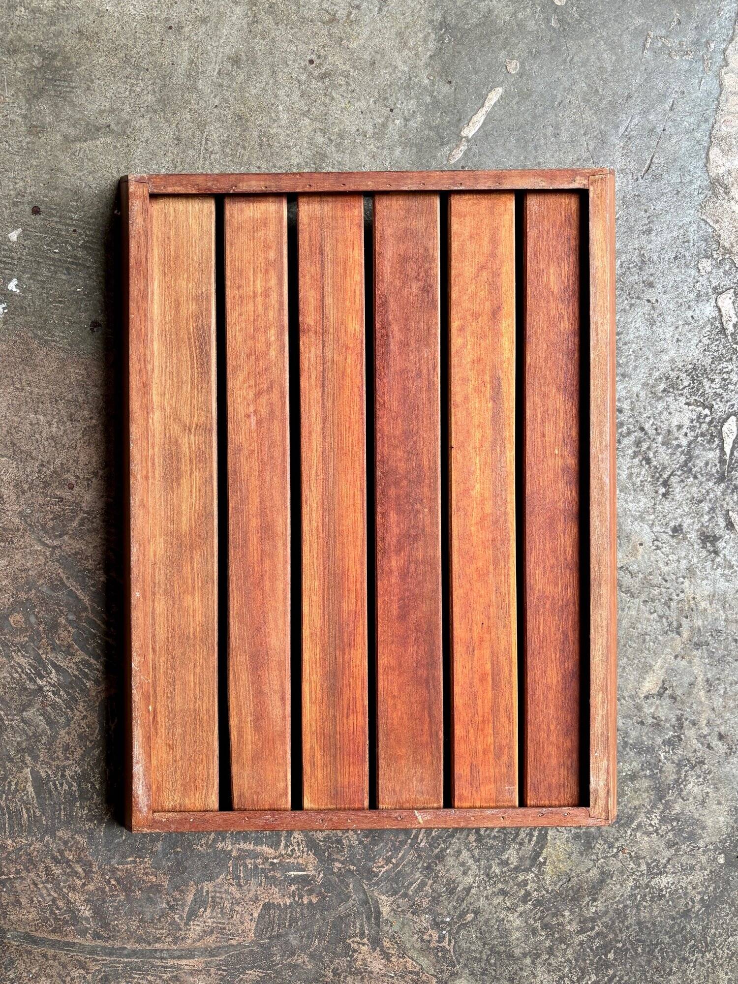 Dark laminated wood top
