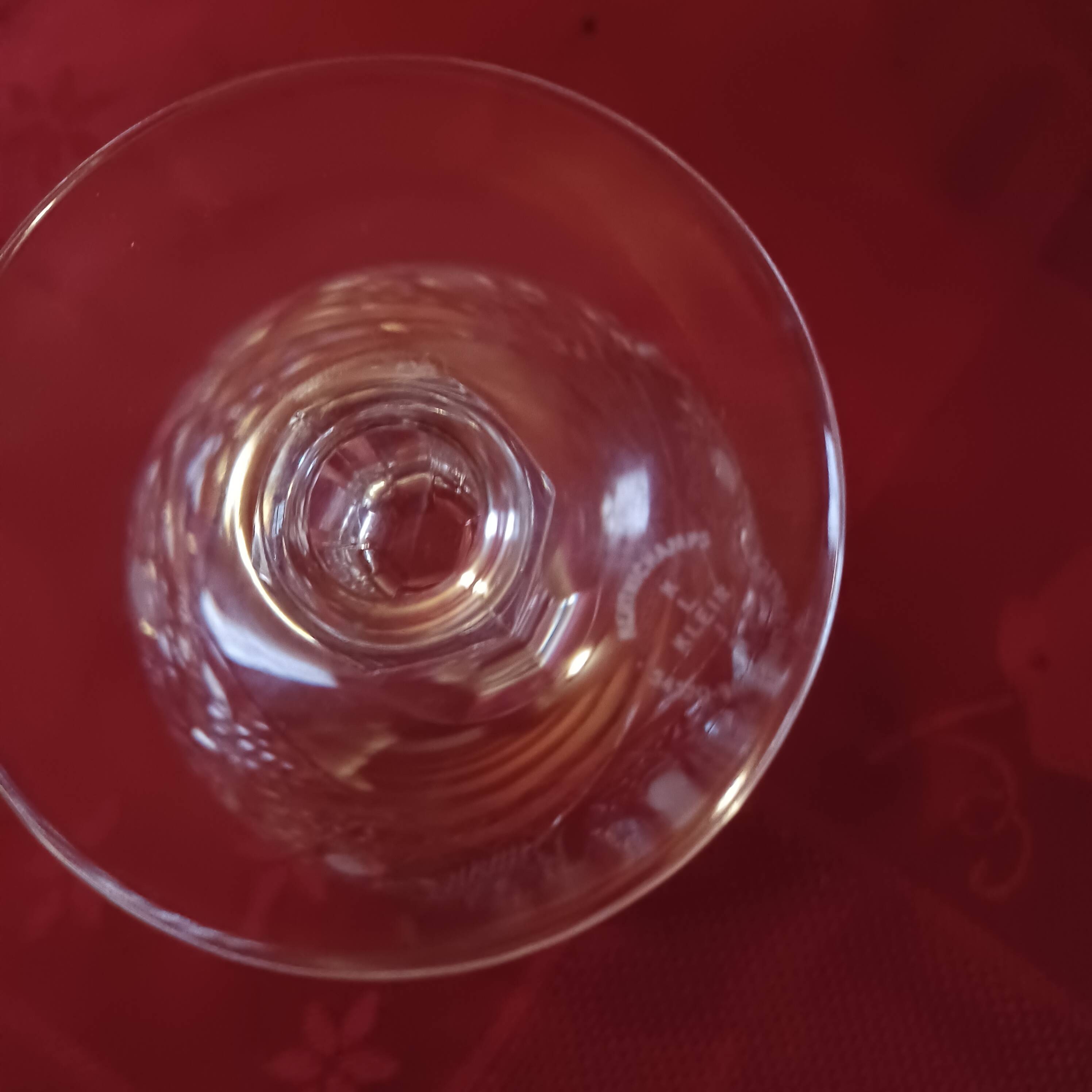 Small Baccarat champagne coupes