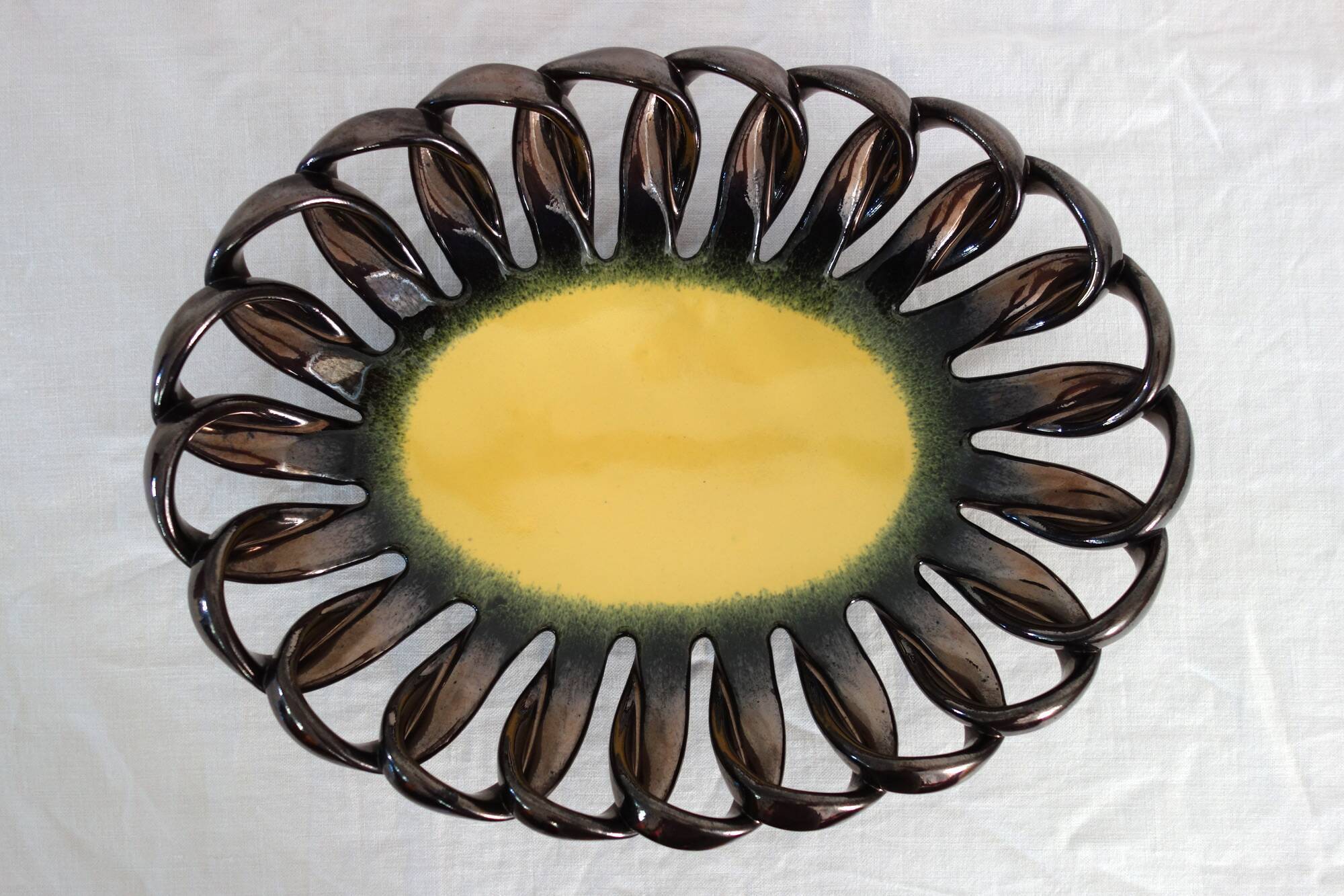1950s ceramic fruit bowl
