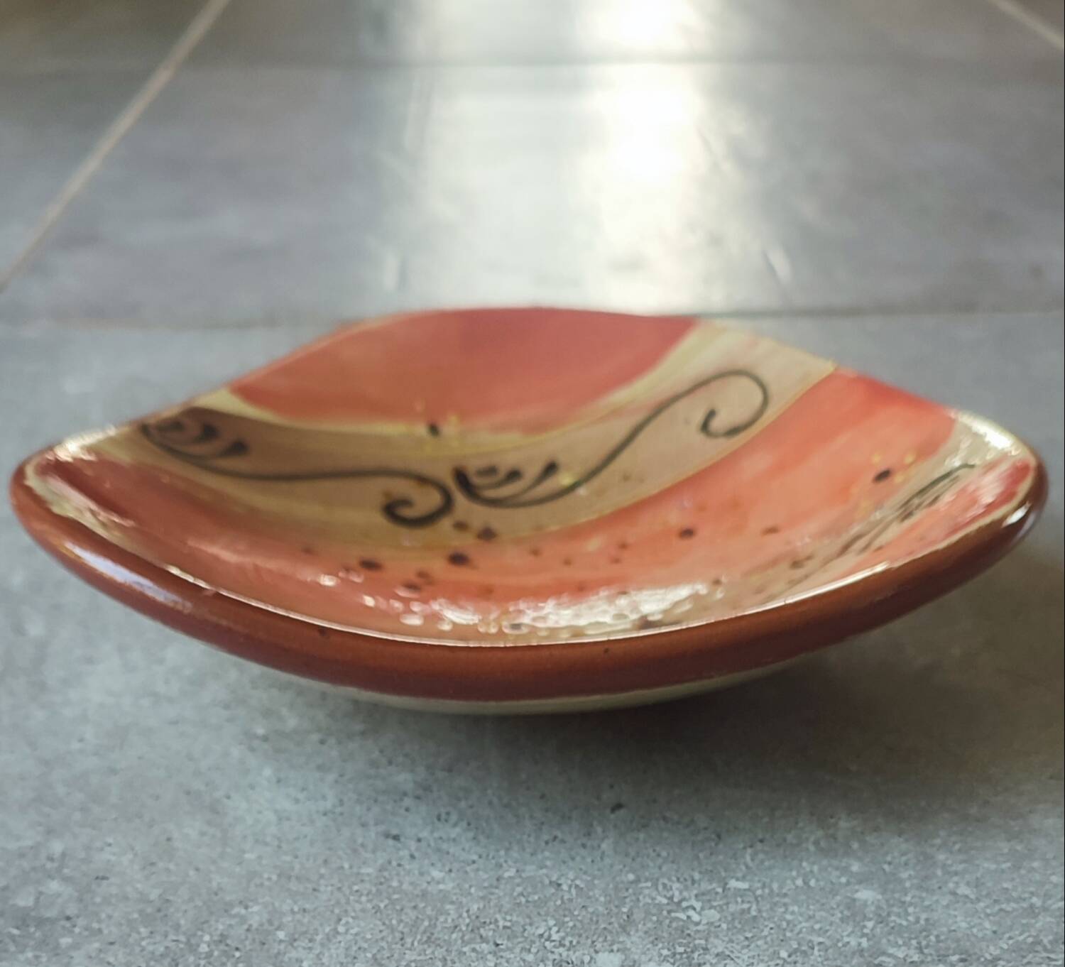 Vintage ceramic empty pocket