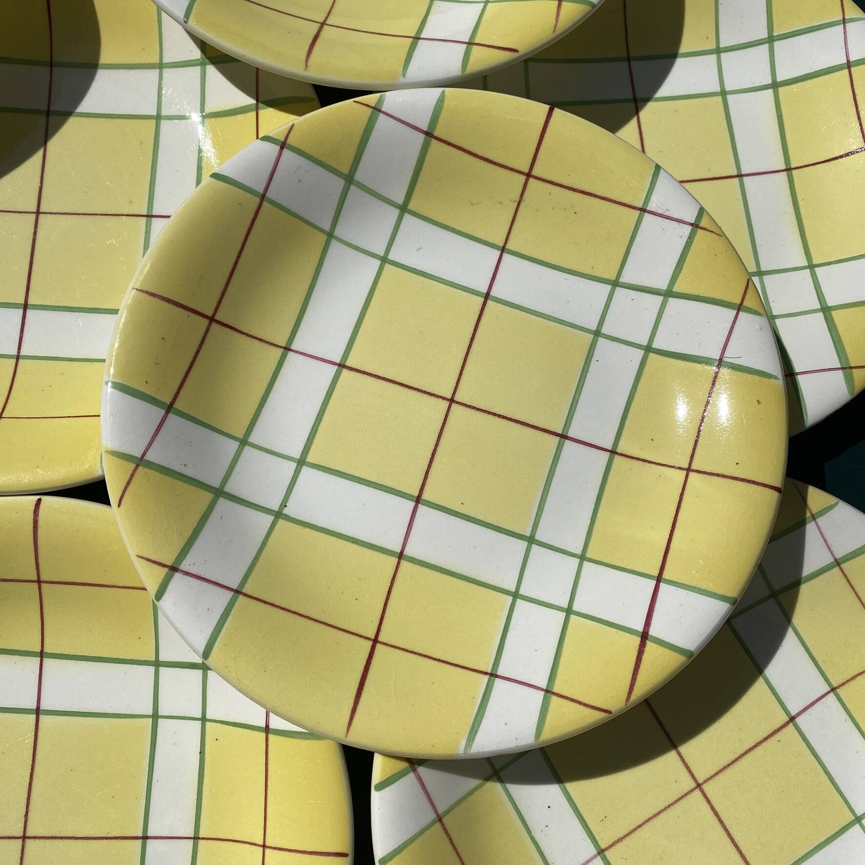 Dessert plates Salins France towel pattern from the 50s-60s.