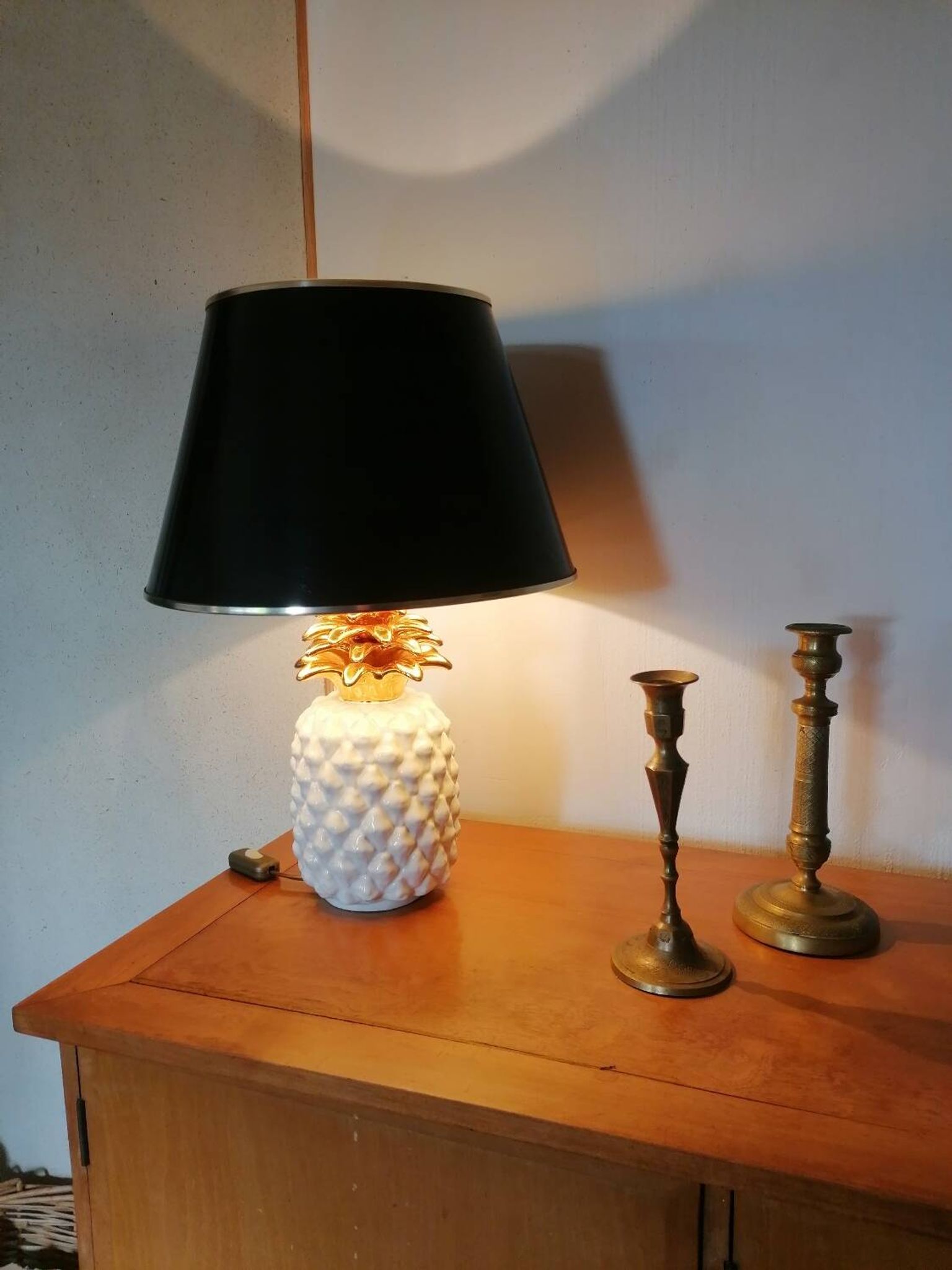 Lampe ananas vintage céramique blanche et doré