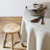 Chalk linen tablecloth and towels