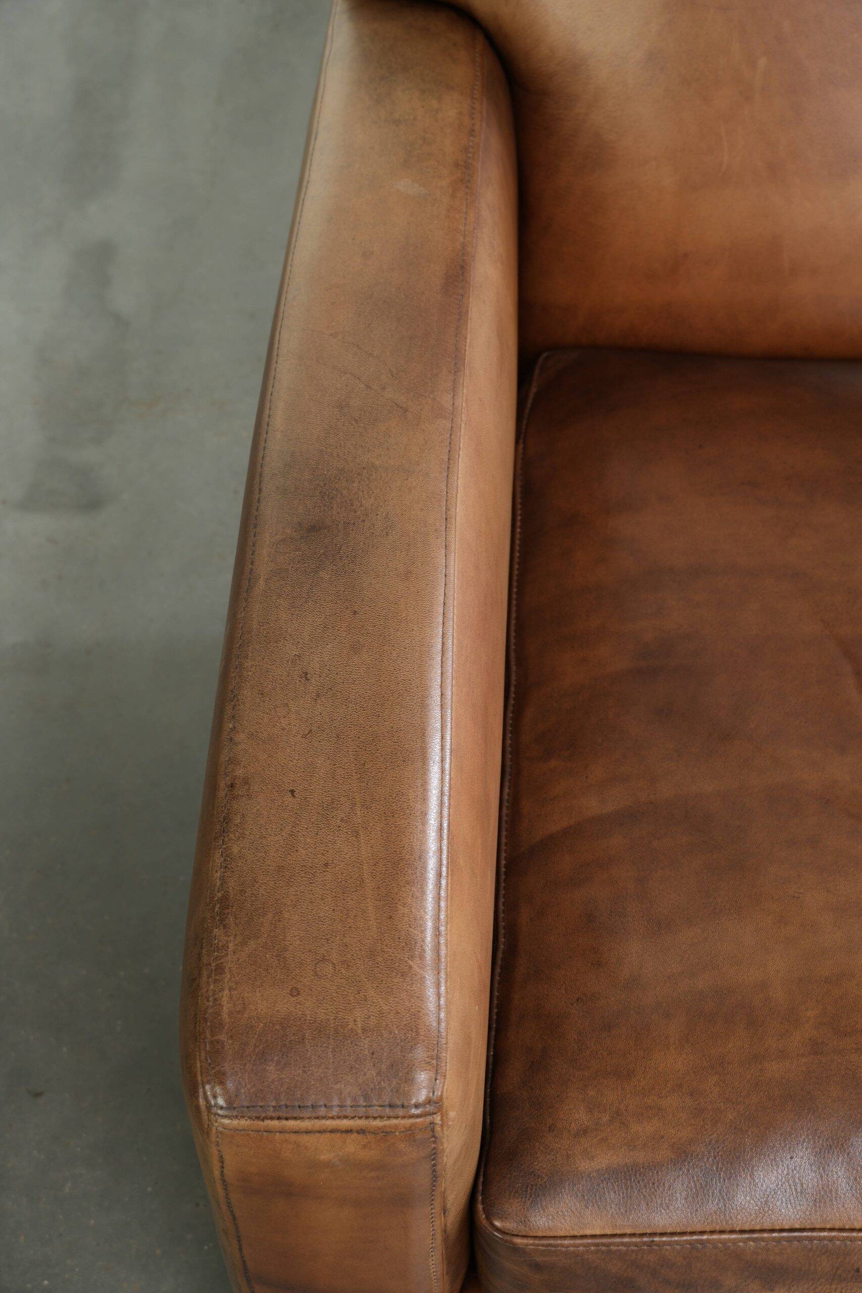 Sleekly designed sheepskin design armchair with a great appearance