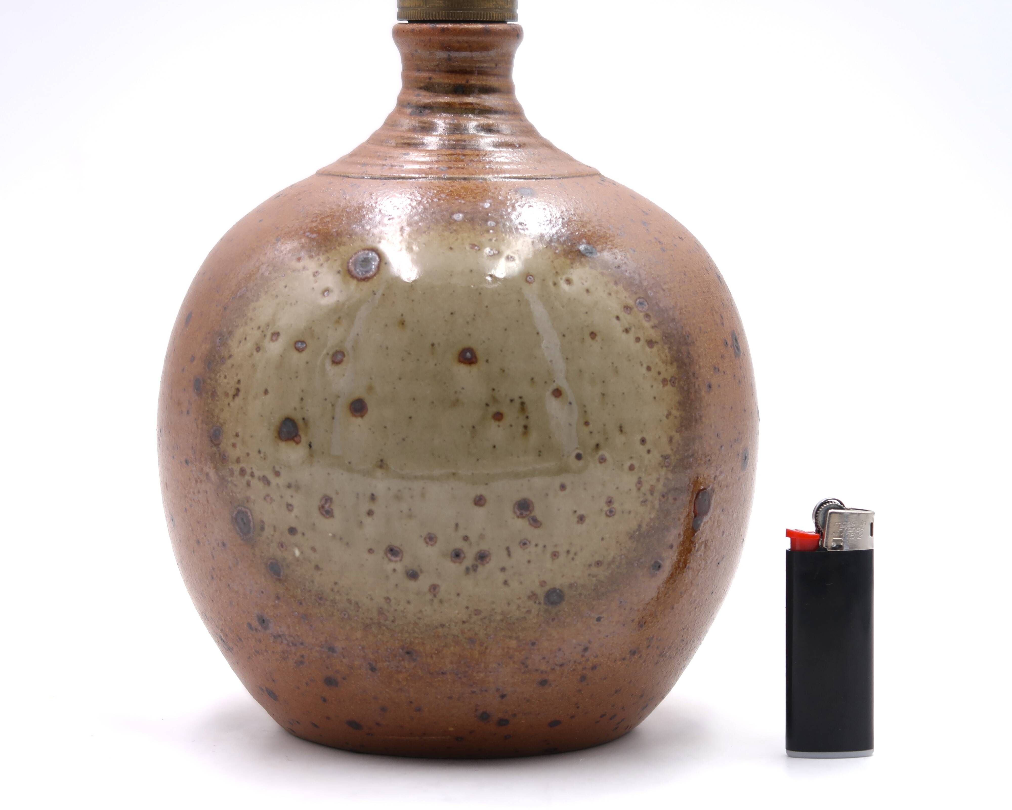 Sandstone lamp by Jacques Vilain, raffia lampshade, 70s ceramic