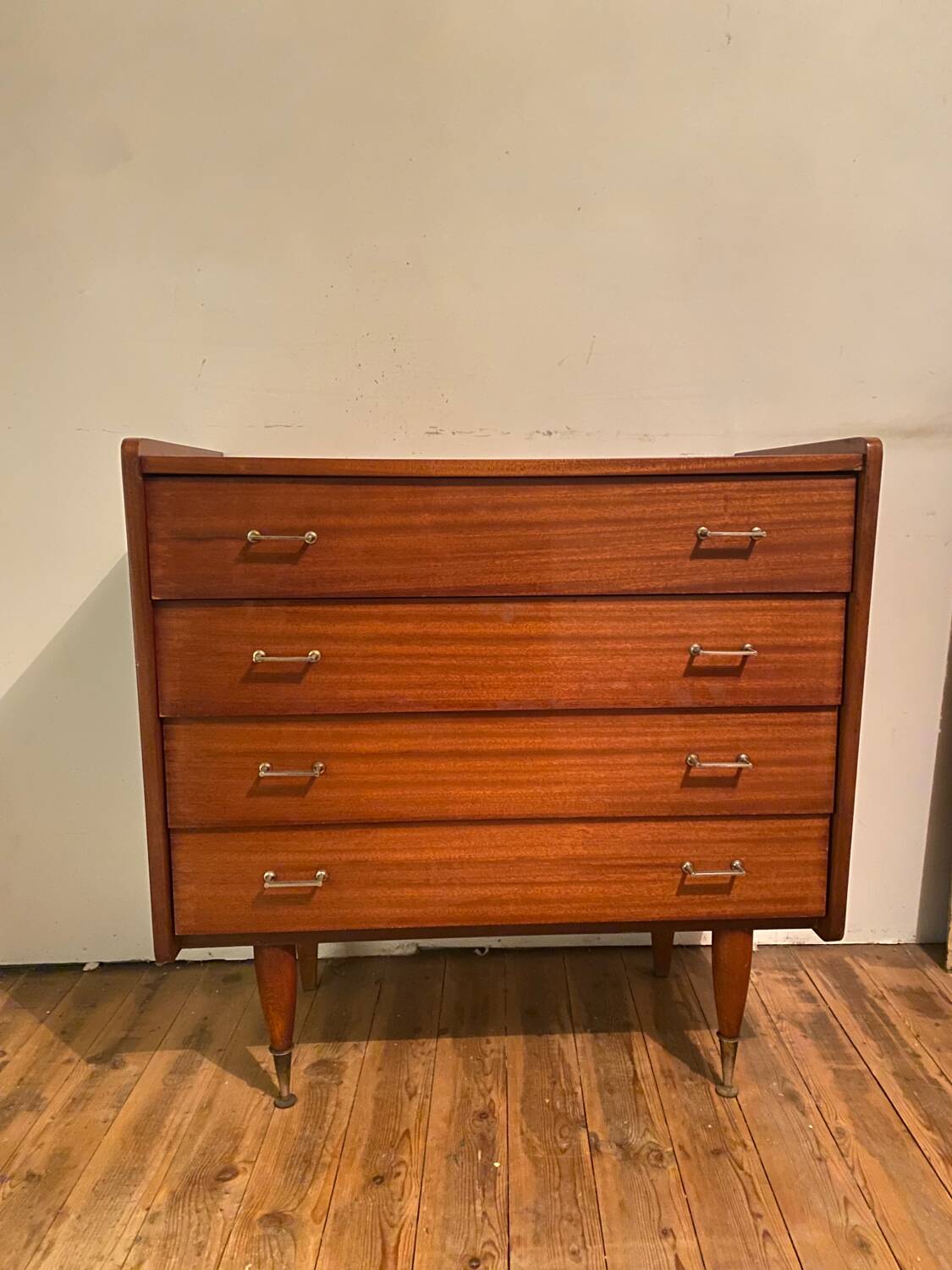 Commode en bois verni, 1960