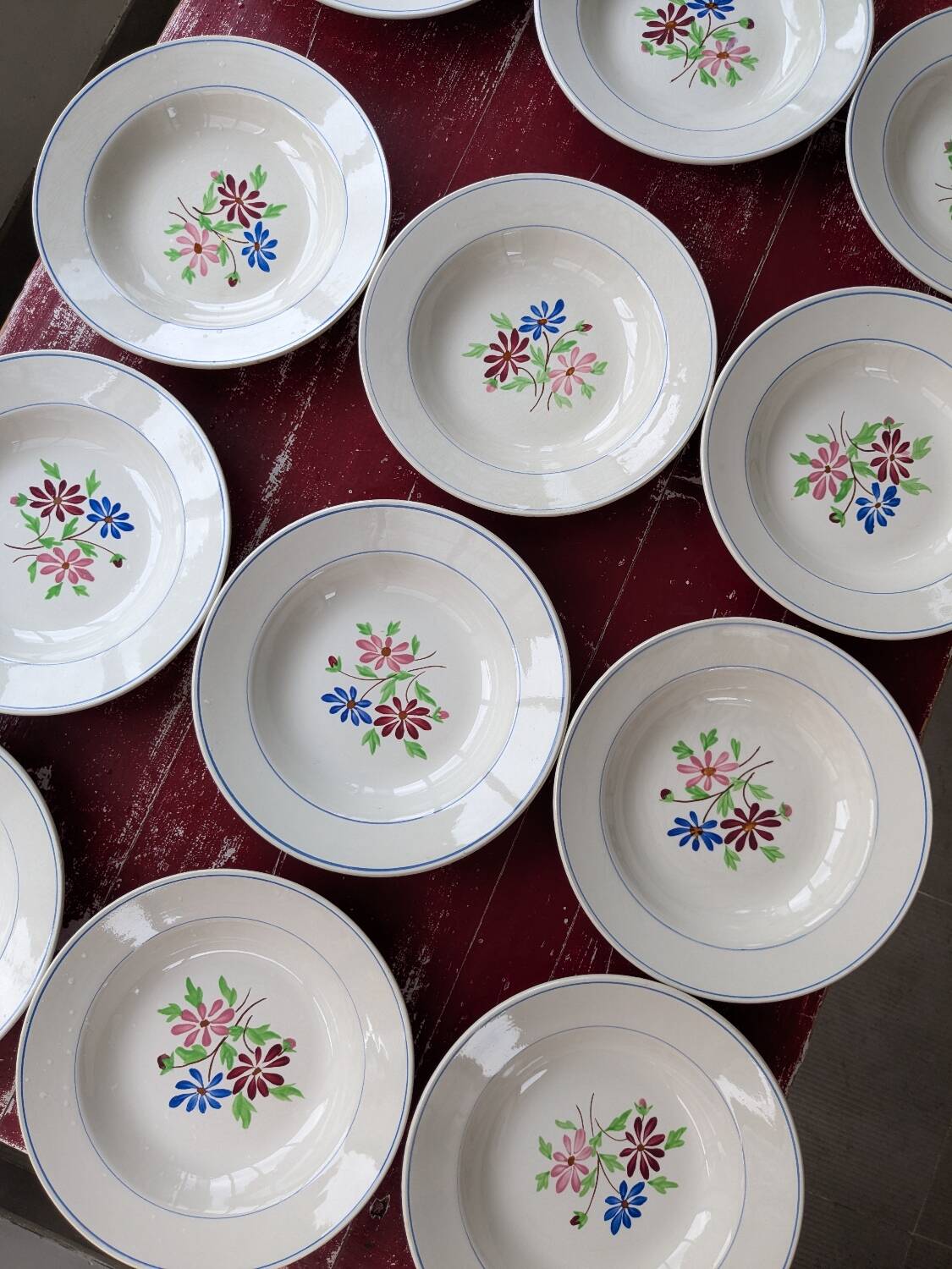 Set of 12 VF Paris soup plates