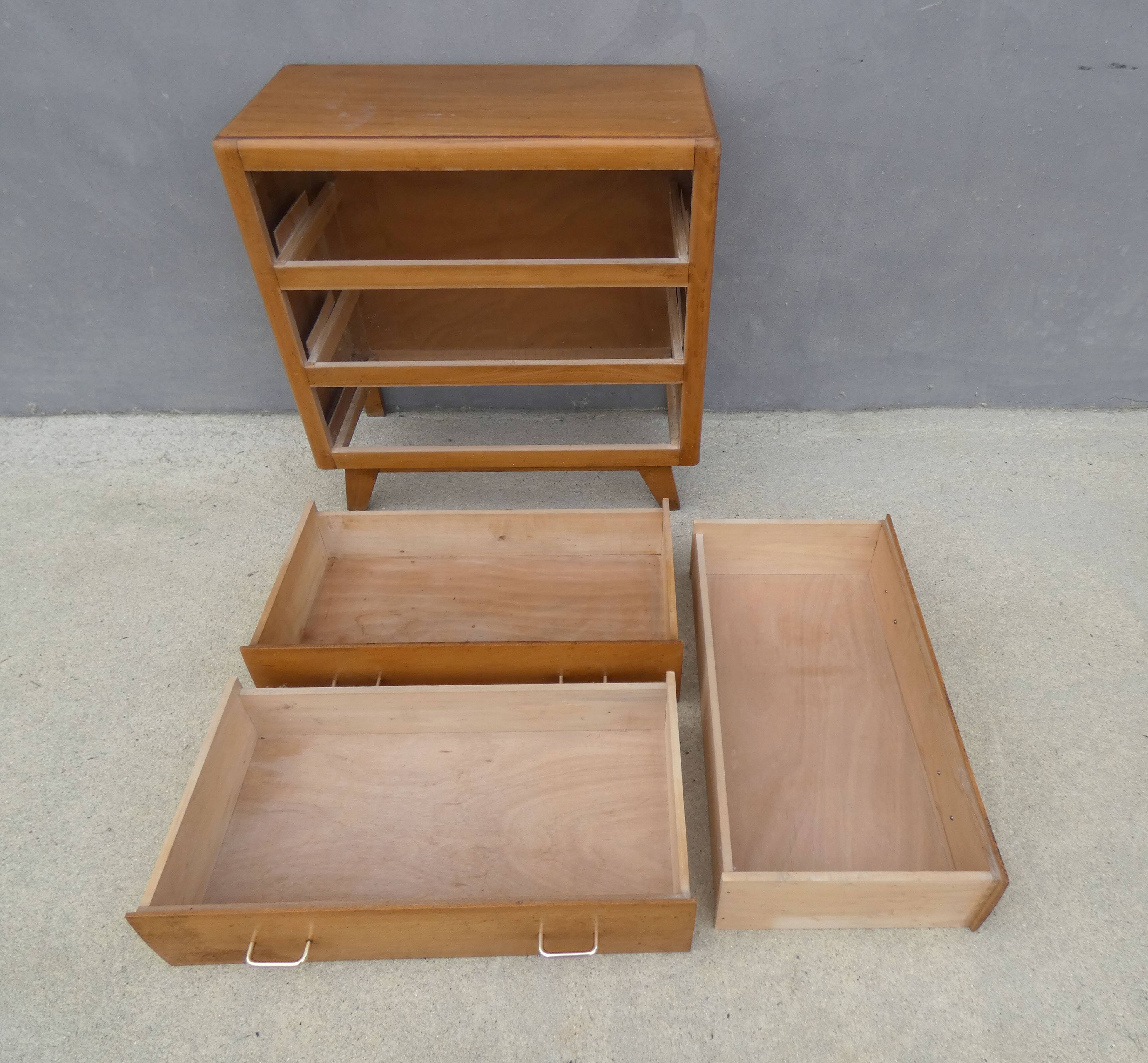 commode vintage en bois pieds compas
