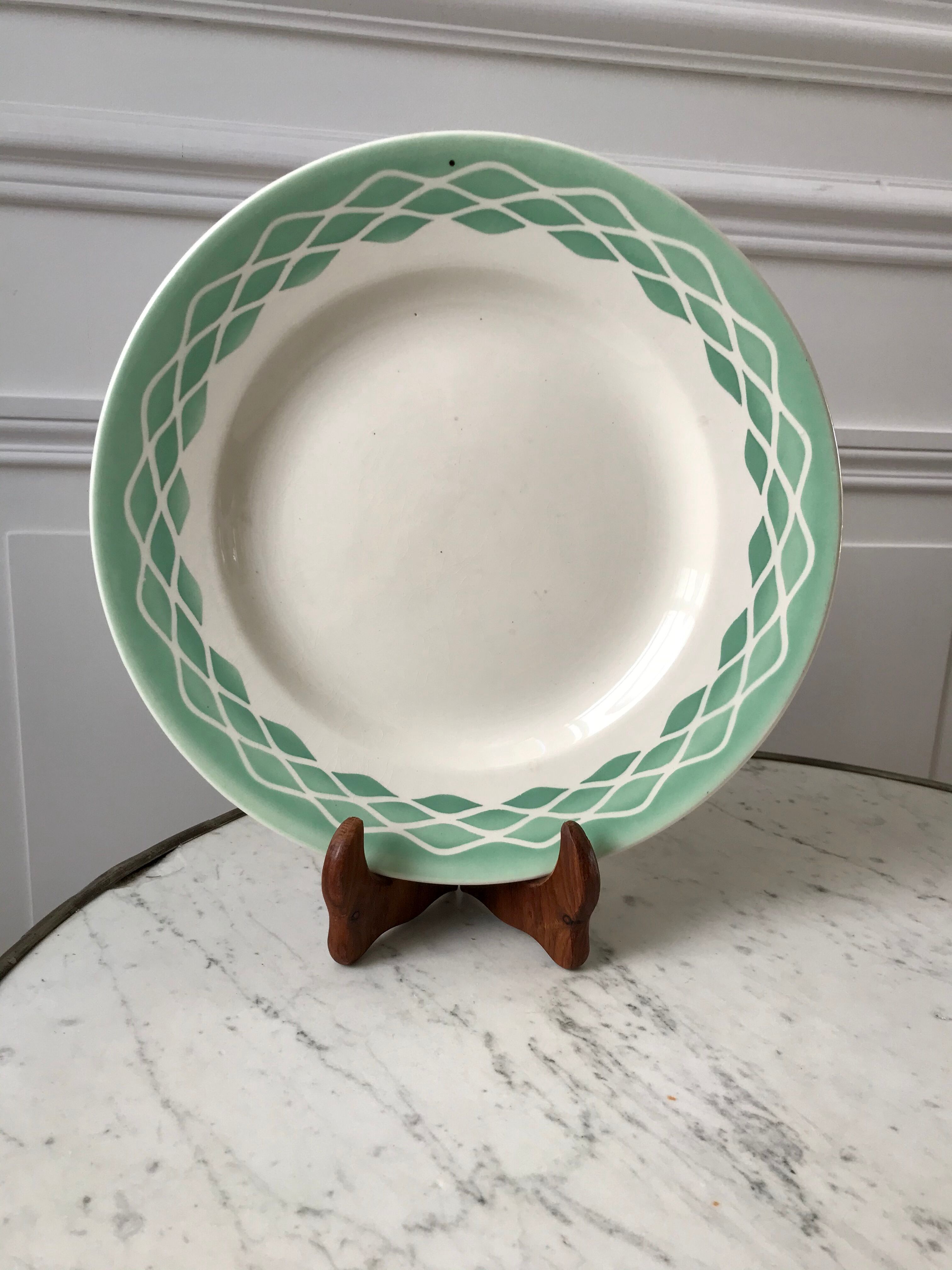 Round dish digoin sarreguemines model "lola" water green years 30-40