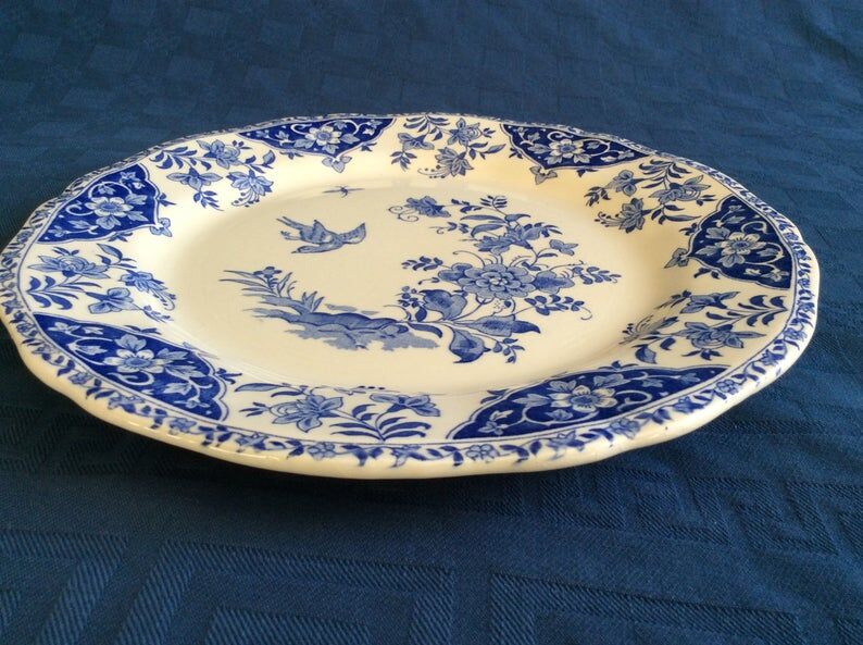 Gien greenware dish by Delft motif