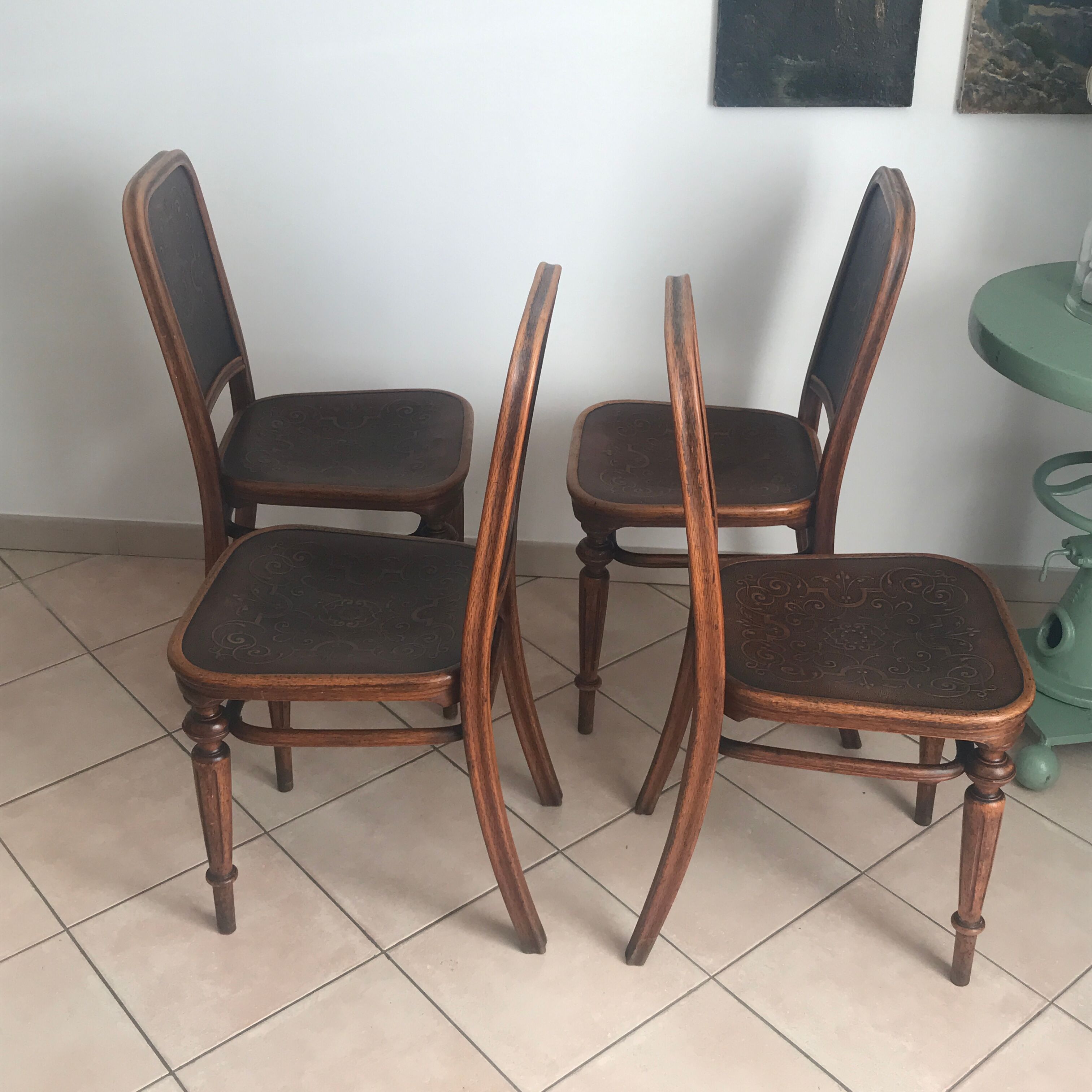 4 Thonet chairs