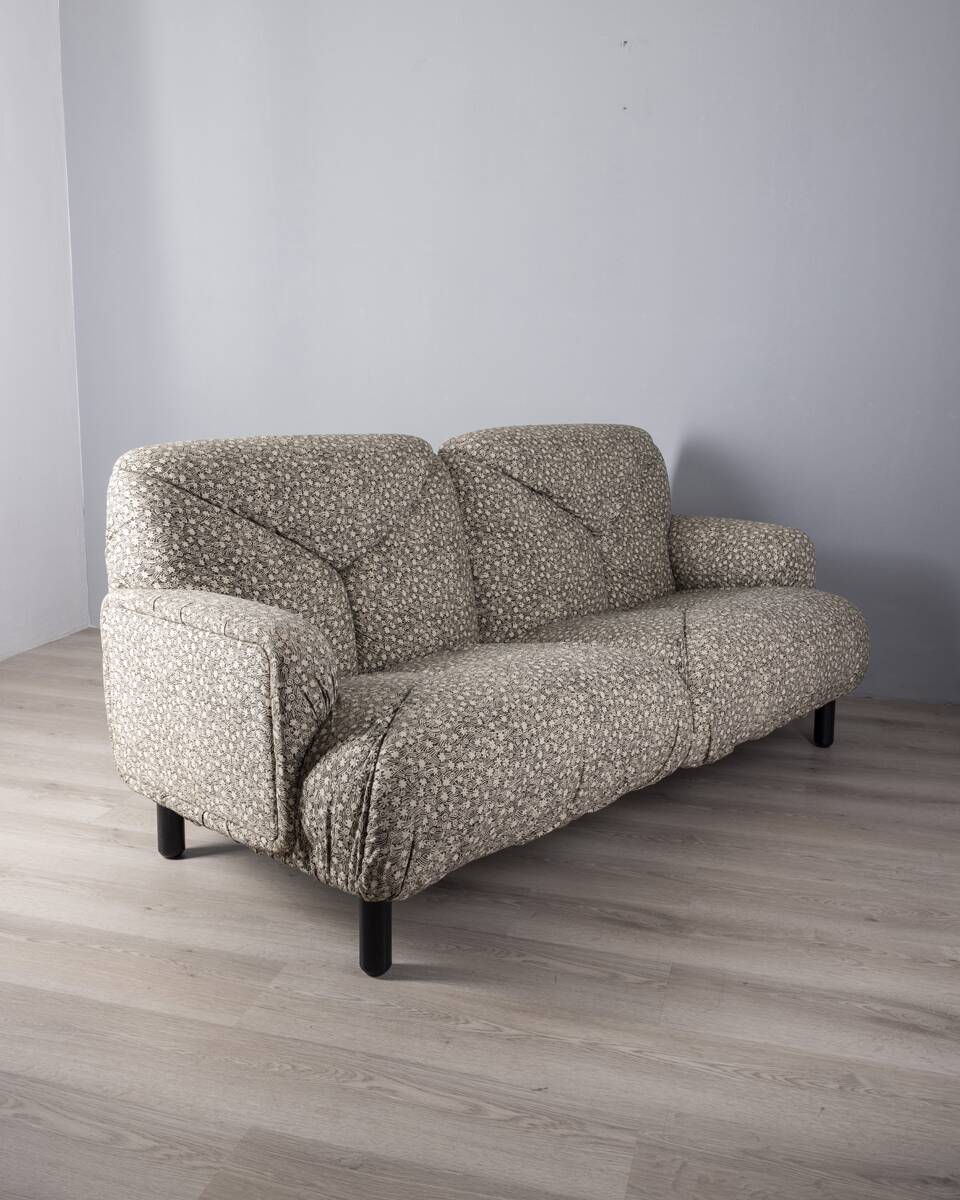 Vintage 1970s "Davis" sofa, designed by Vico Magistretti for De Padova