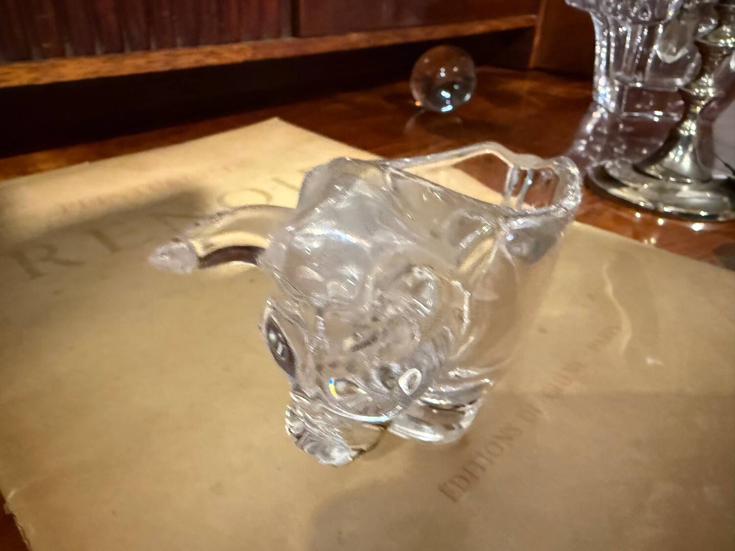 Bull ashtray in crystal