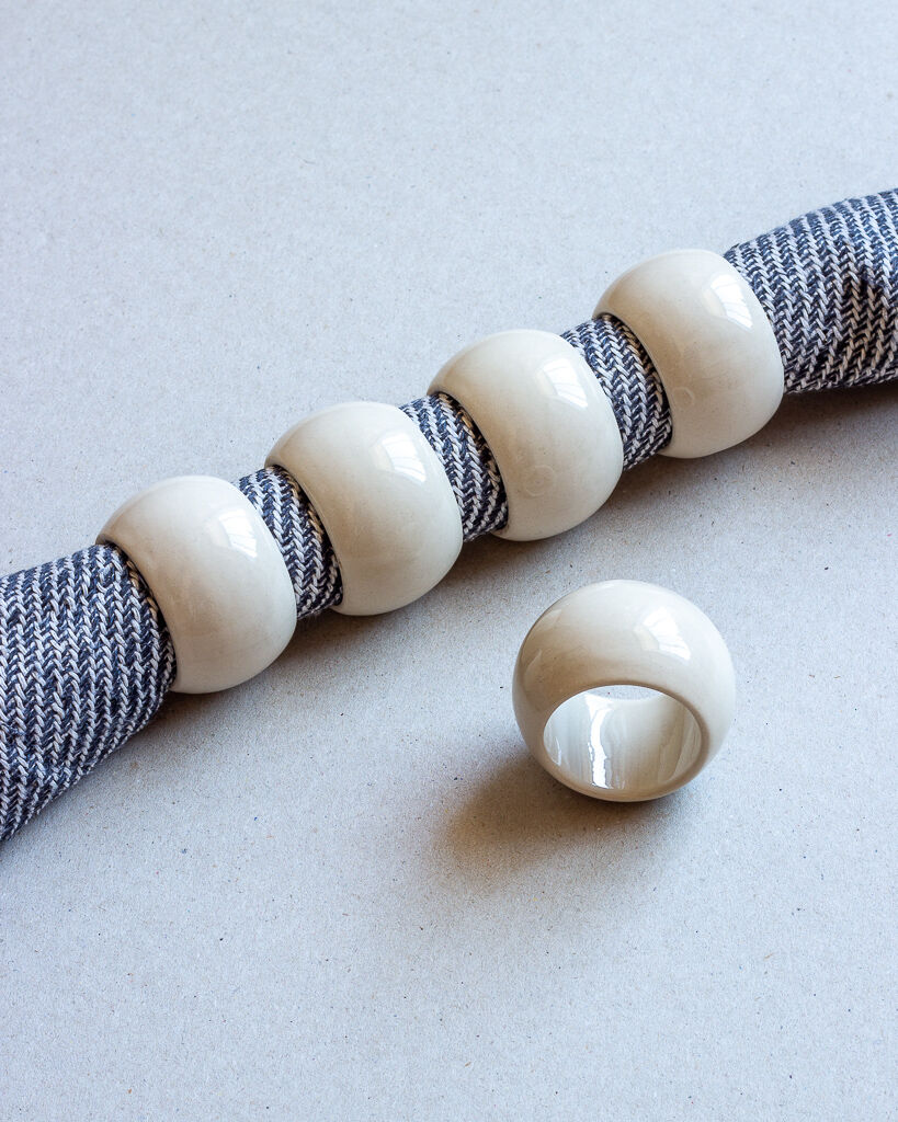 Set of five rounds of vintage stoneware towel