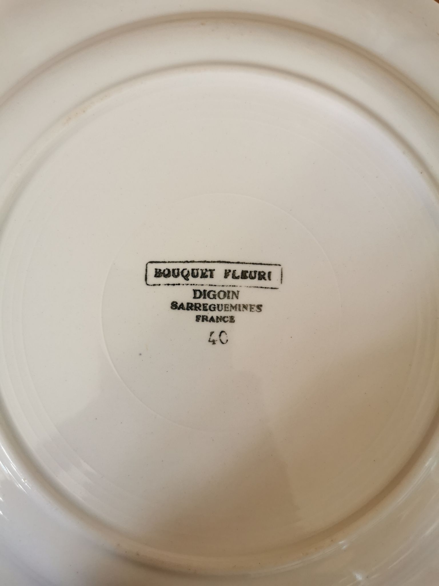Plat vintage Digoin bouquet fleuri