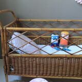 Vintage child ratin bed
