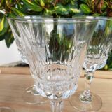 4 verres à pied
