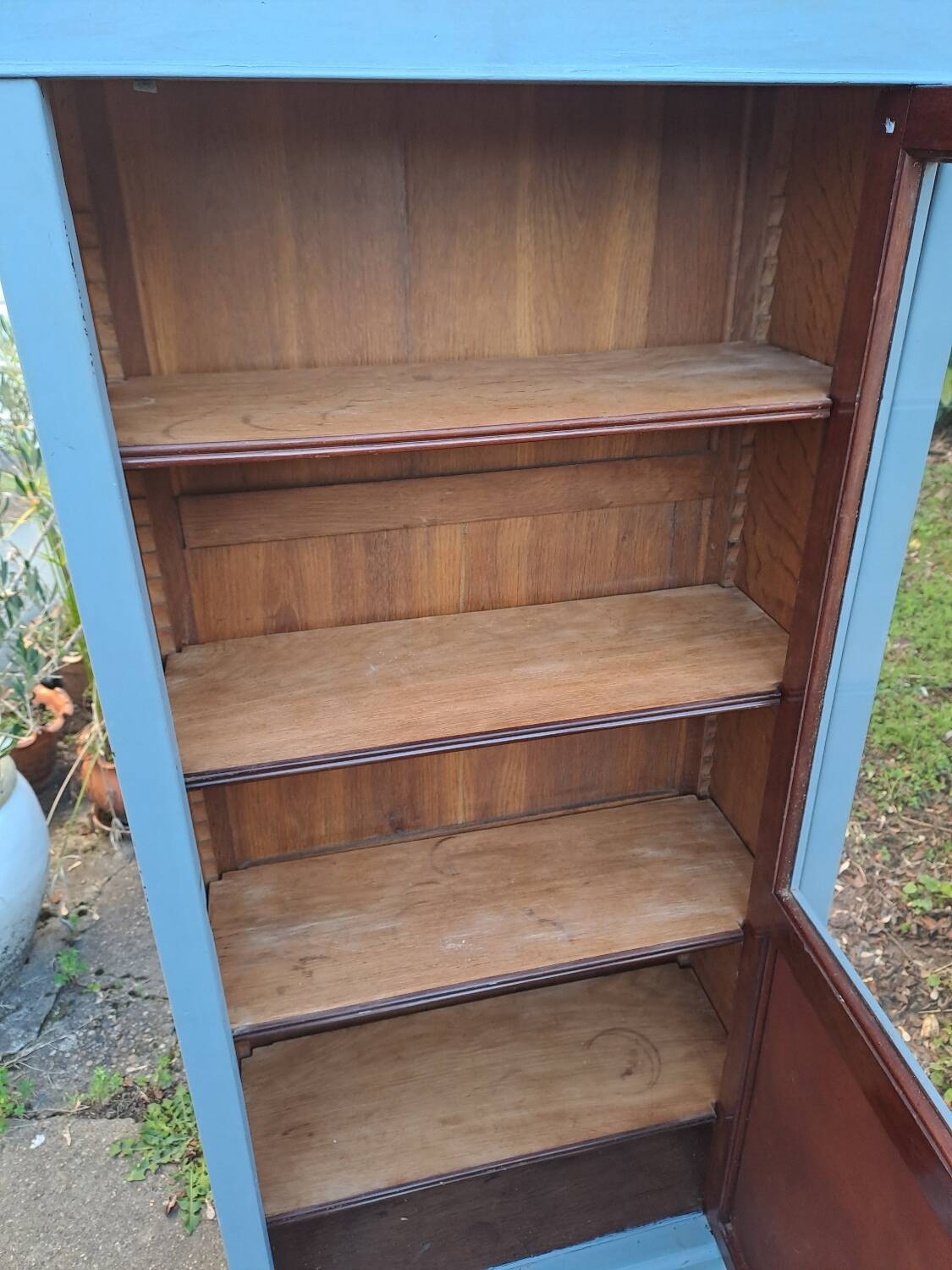 19th century glass cabinet with 1 door