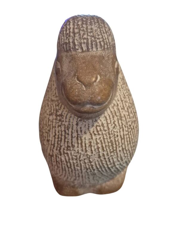 Sculpture en pierre de chameau Islay Grimes