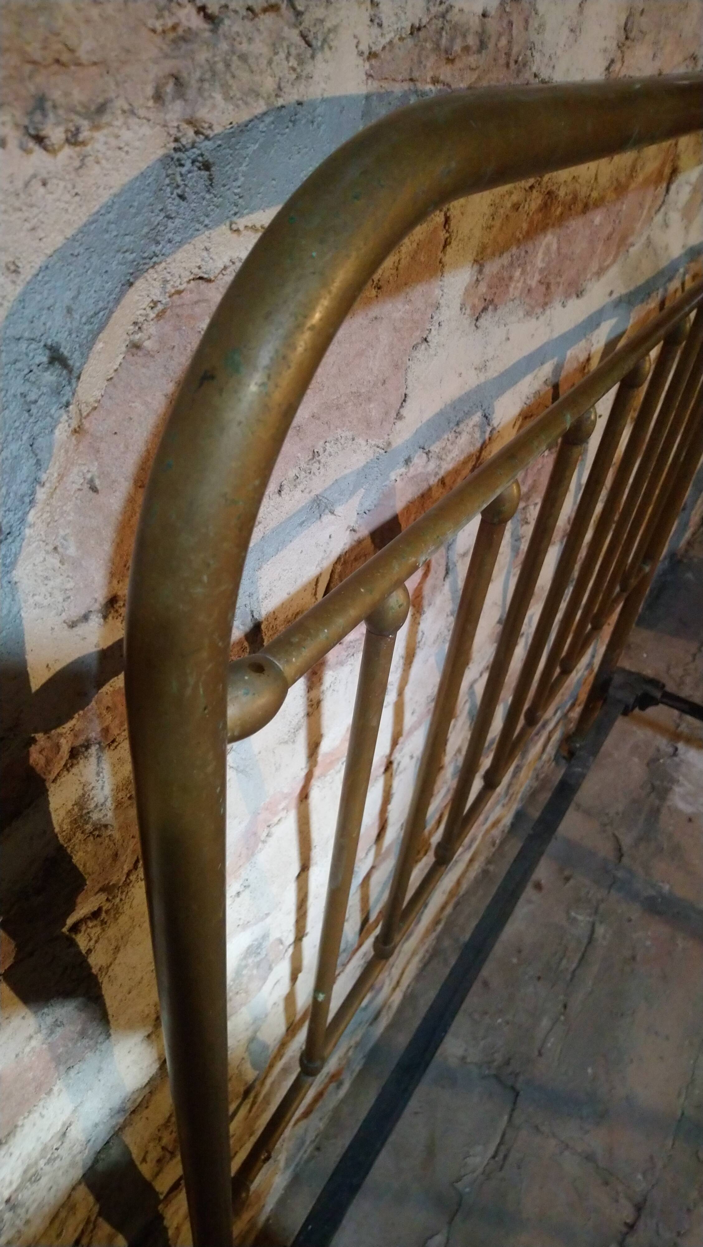 Antique brass bed 204x125