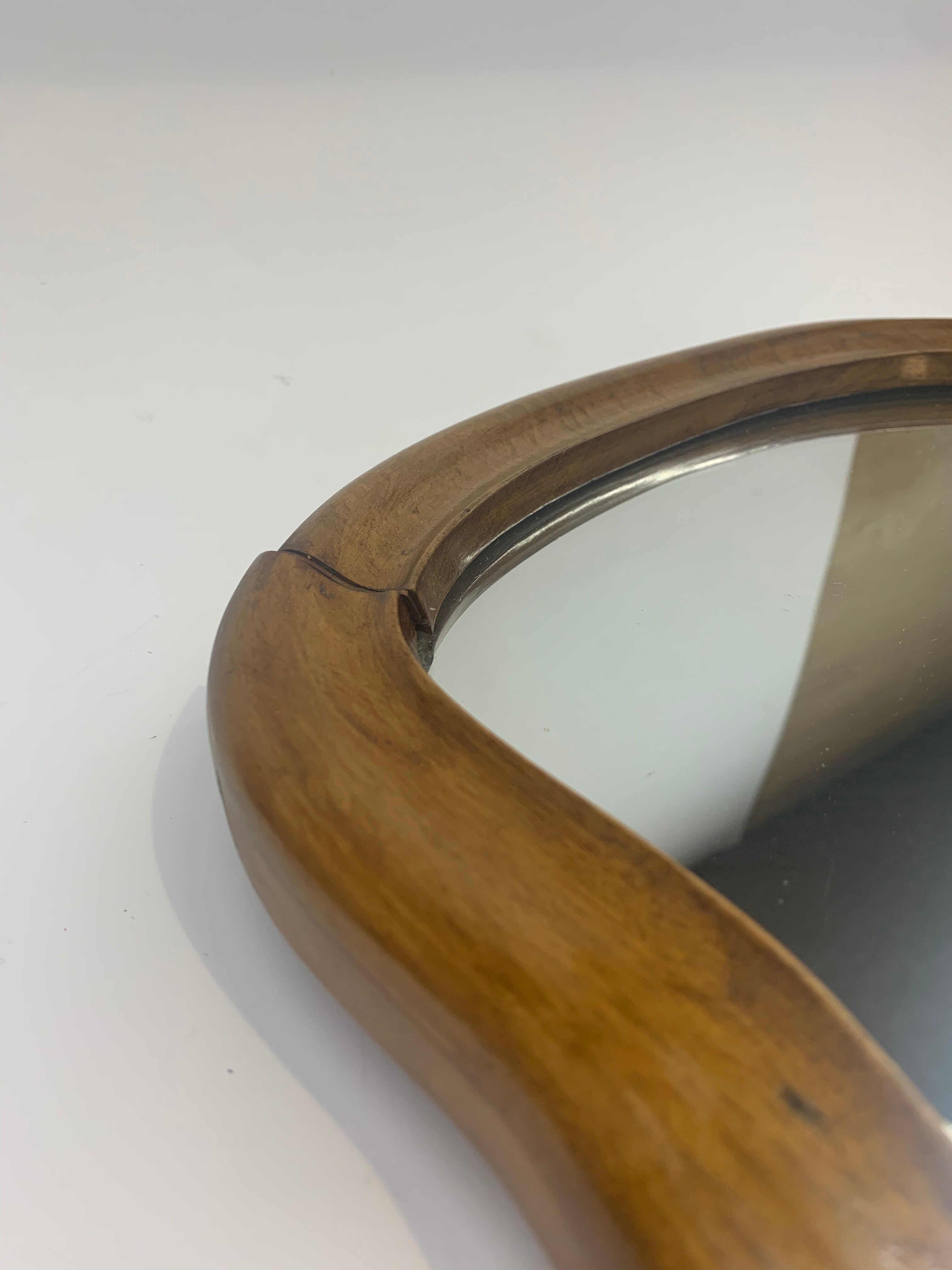 Wood wall mirror 26x30cm