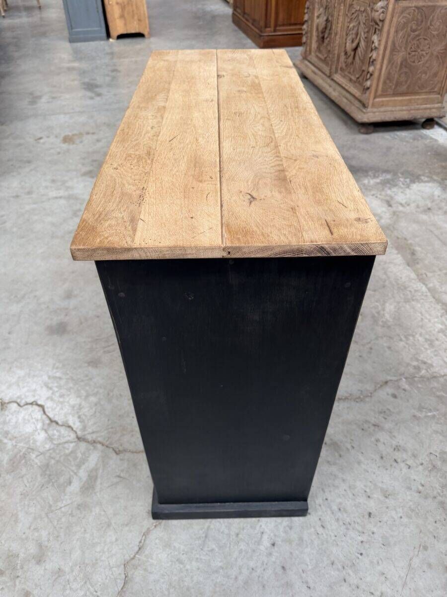 Workshop furniture with 20 drawers