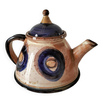 Red earthenware teapot