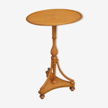 Late Victorian-style side table
