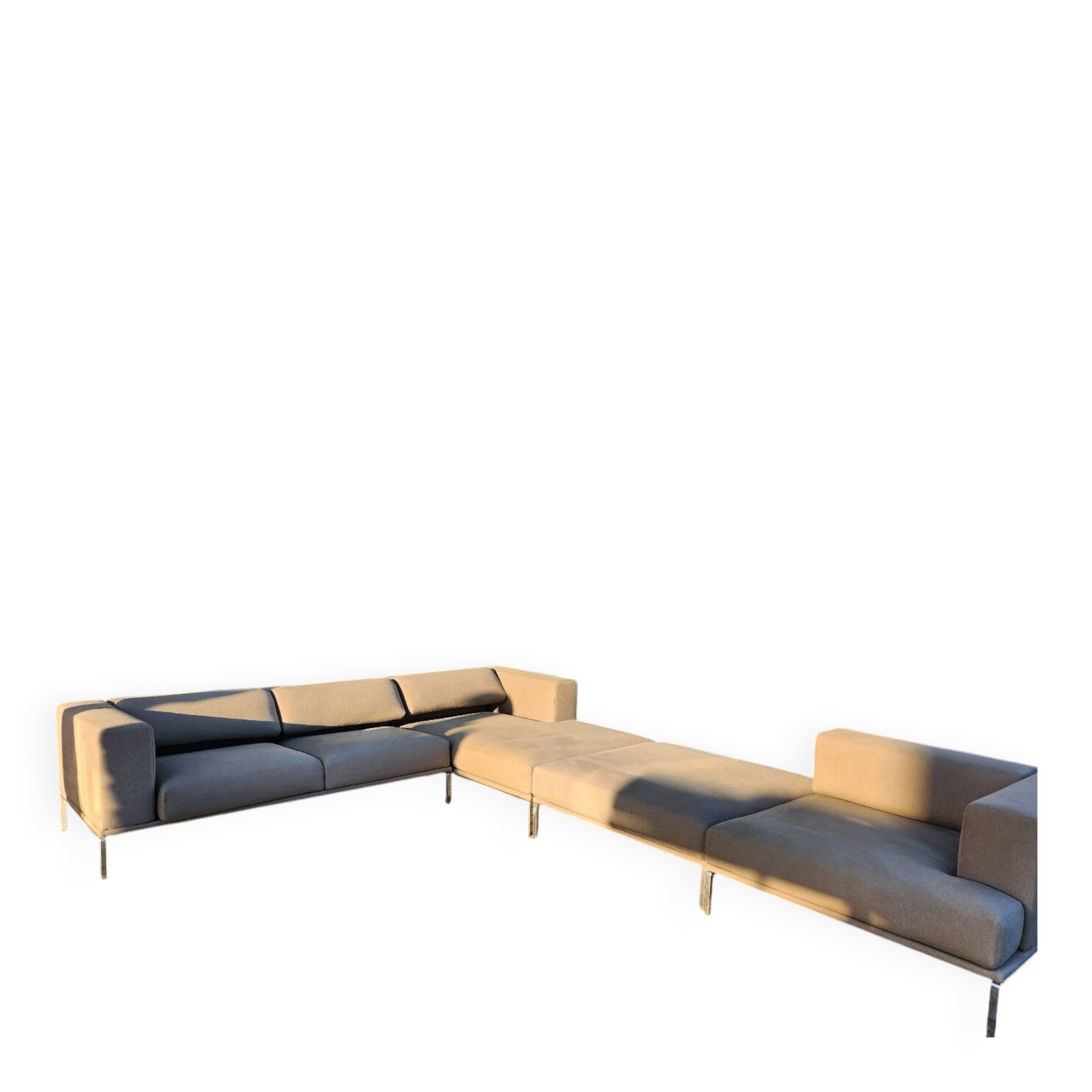 Cassina MOOV corner sofa by Piero Lissoni