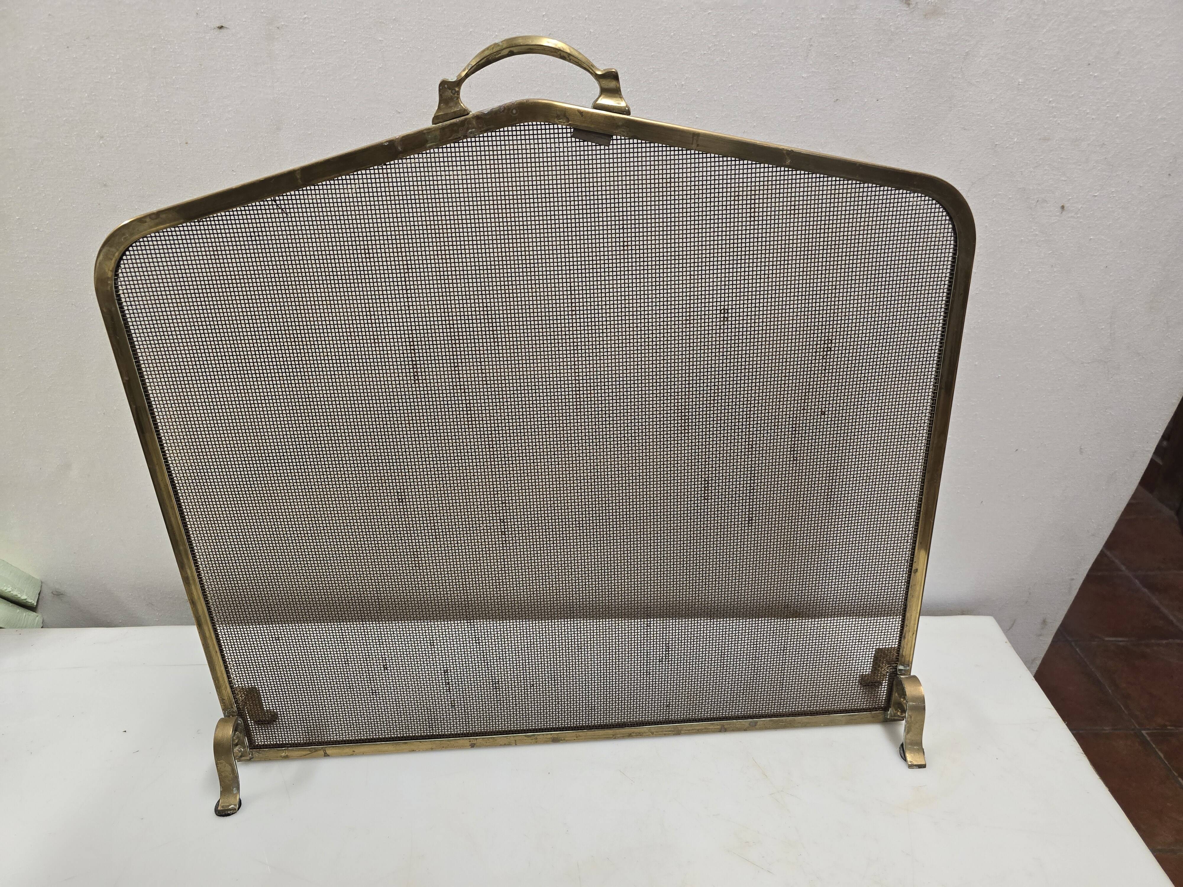 Brass fire screen
