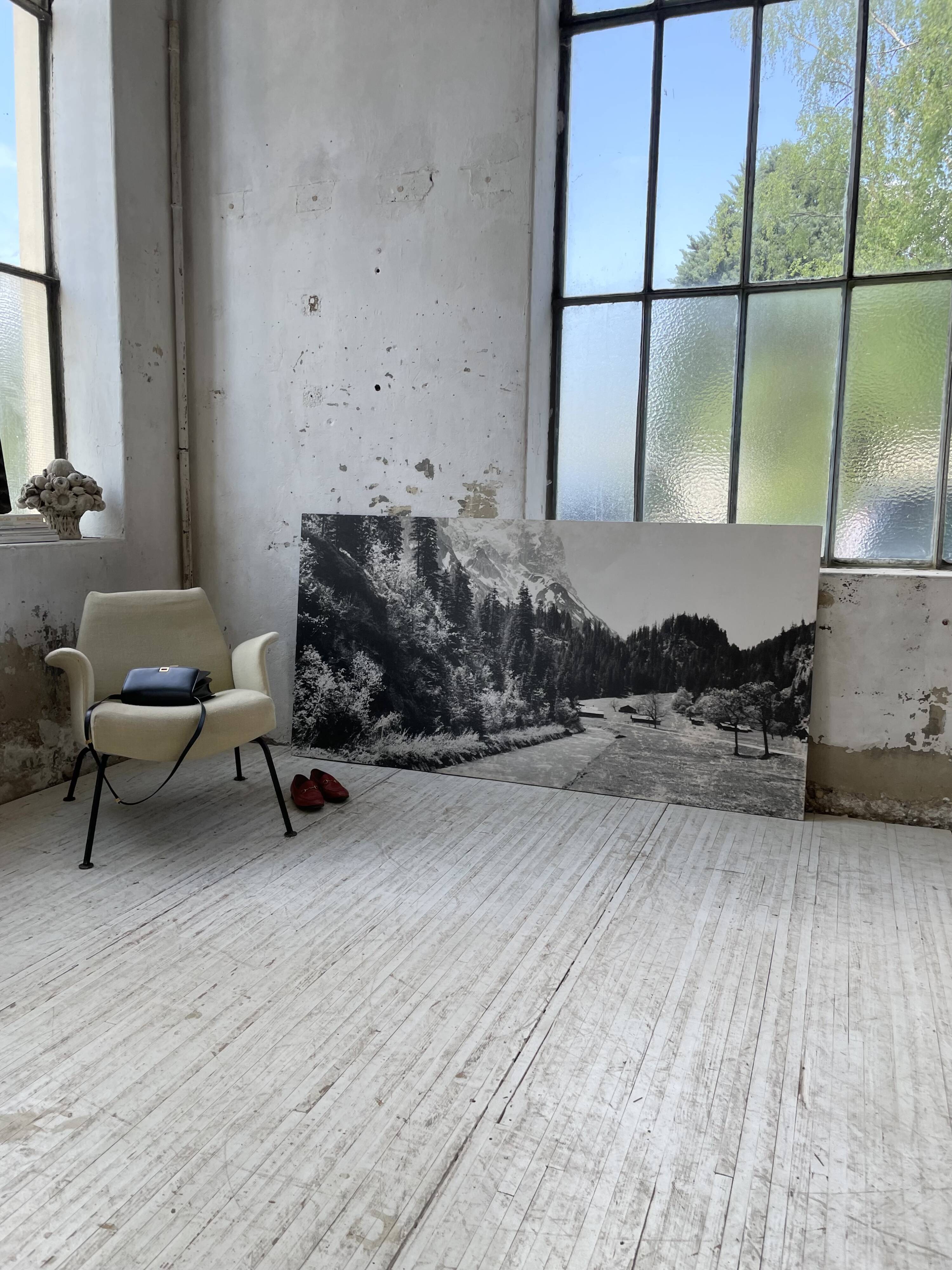 Old XXL black and white mountain photography